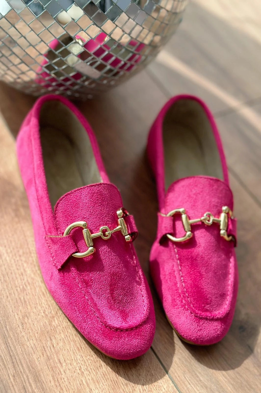 Lofin Fuchsia Suede Buckle Detail Women's Loafers