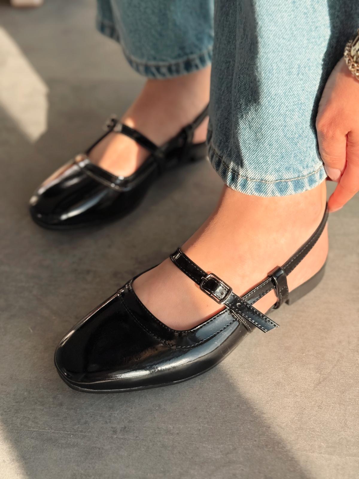 Minor Black Patent Faux Leather Women's Mary Jane
