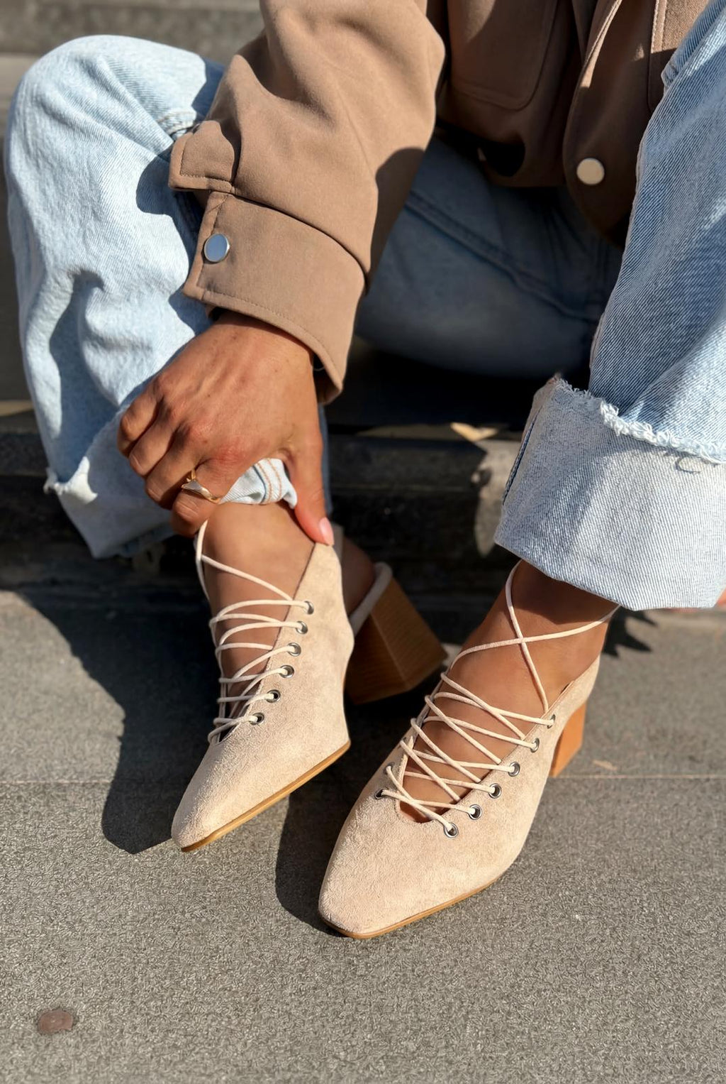 Yorella Beige Suede Women's Pumps