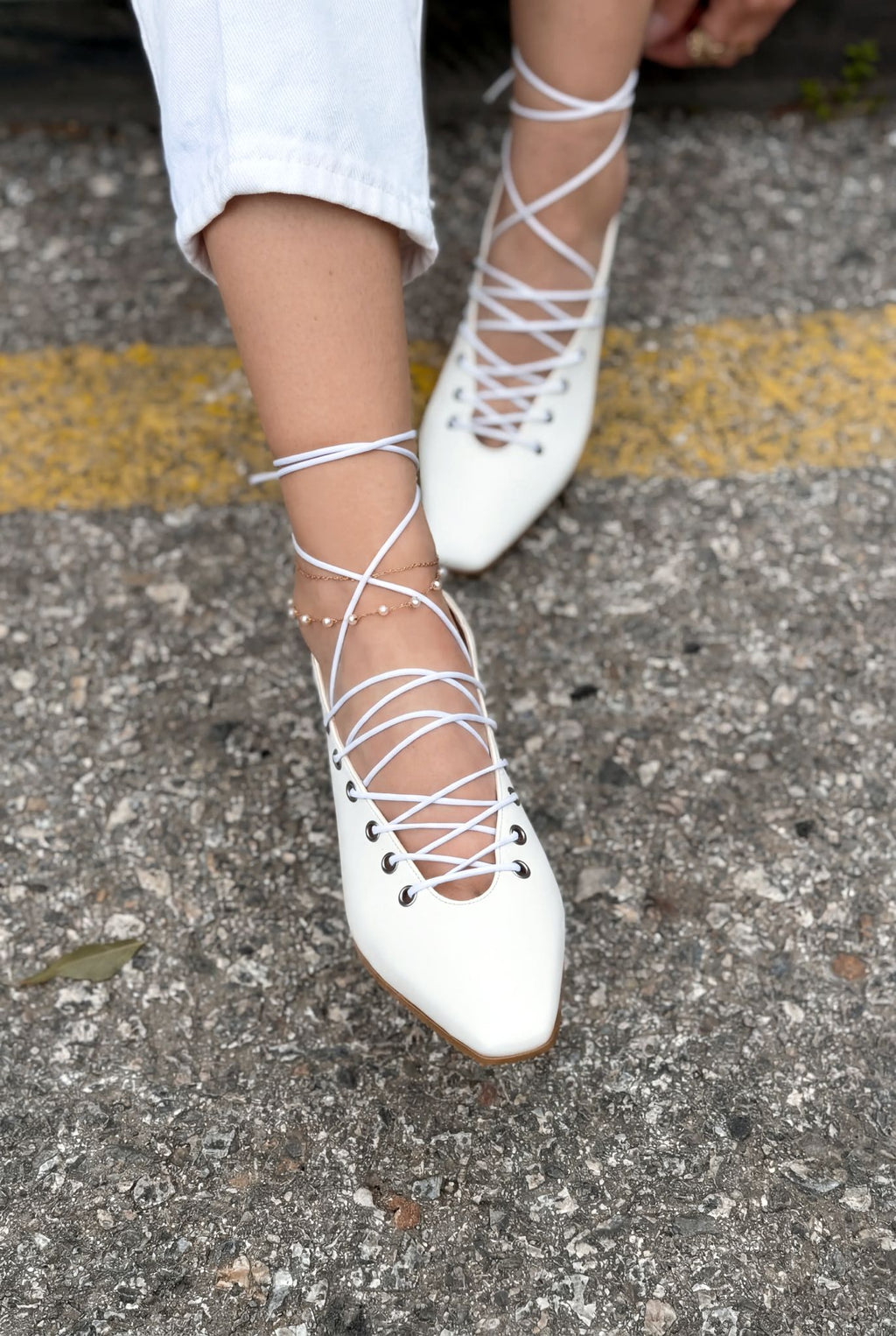 Temora White Faux Leather Women's Pumps