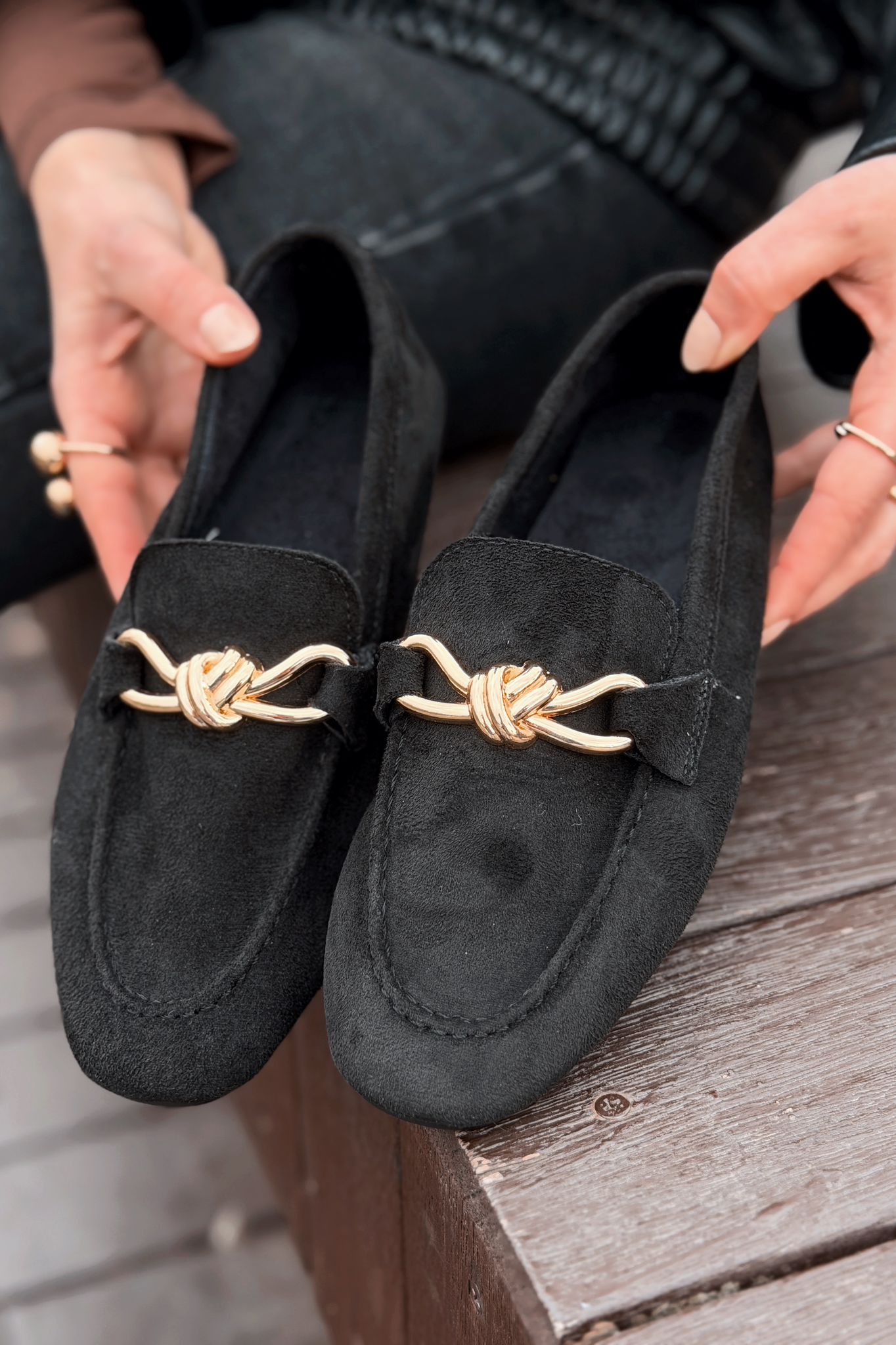 Avelis Black Suede Bow Detail Women's Loafers