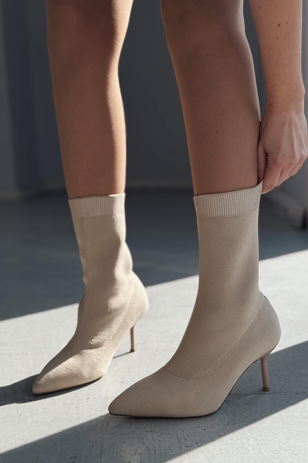 Nosenda Knit Slim Heel Beige Women's Boots