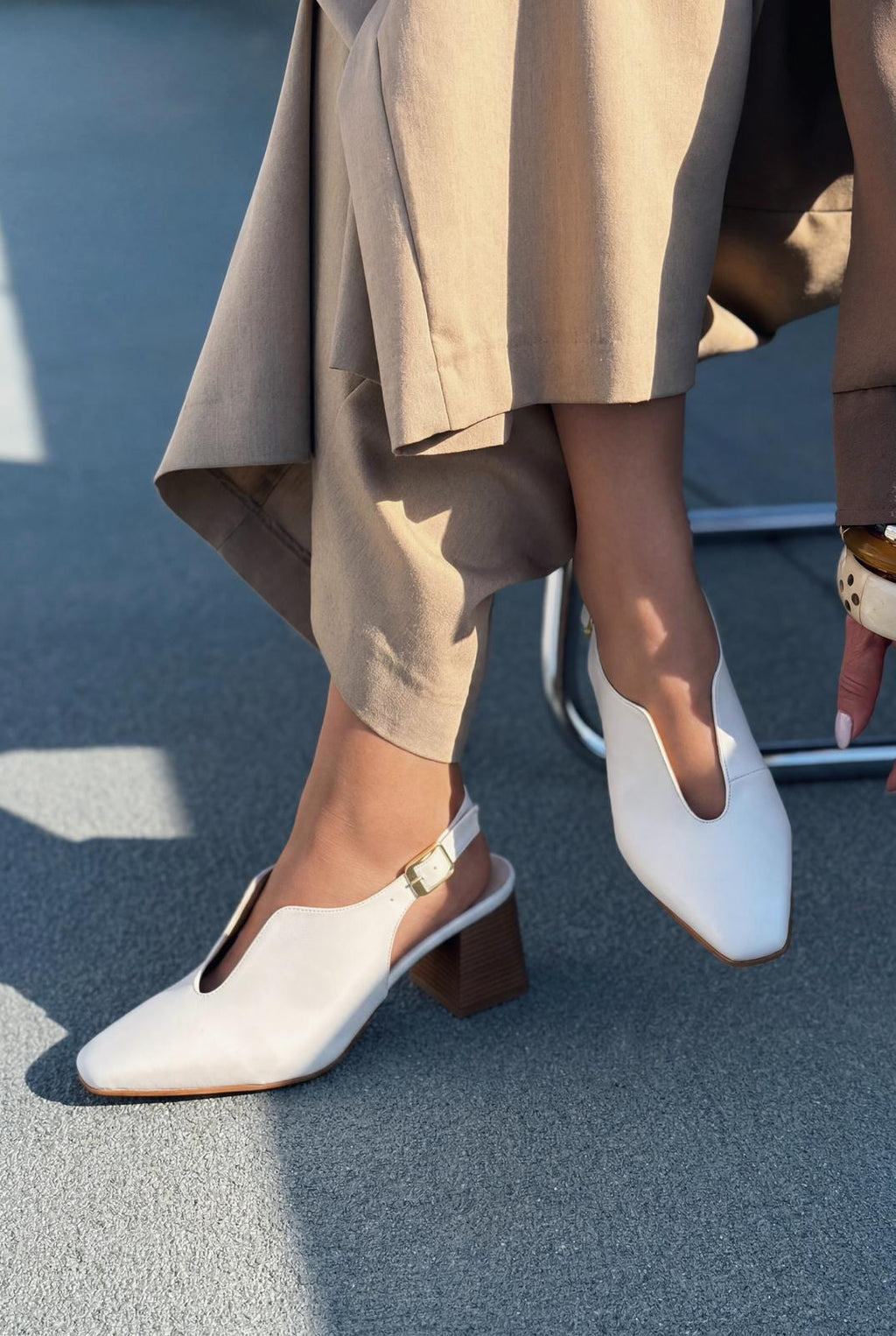 Pelora White Faux Leather Women's Pumps