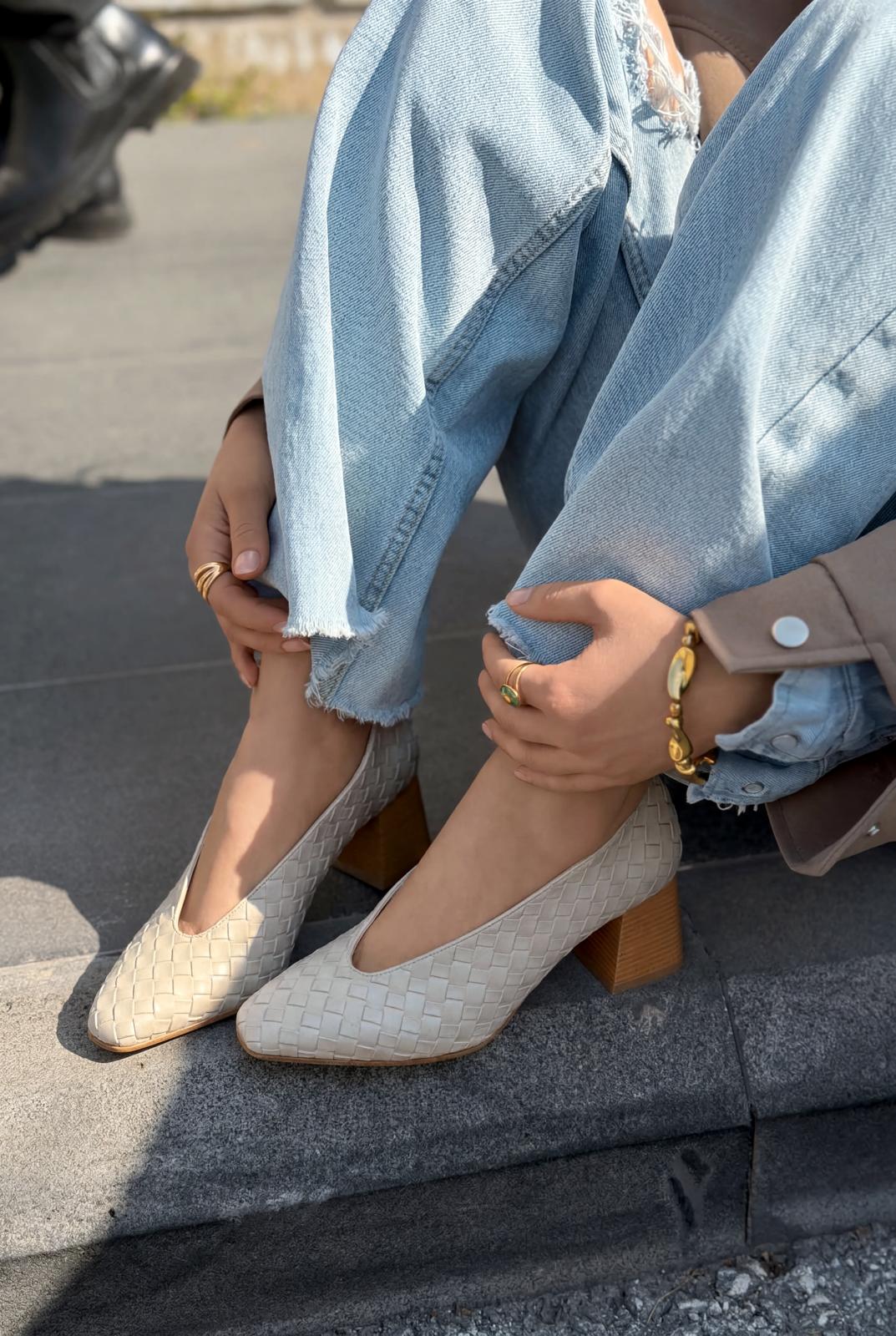 Torben Beige Faux Leather Woven Women's Pumps