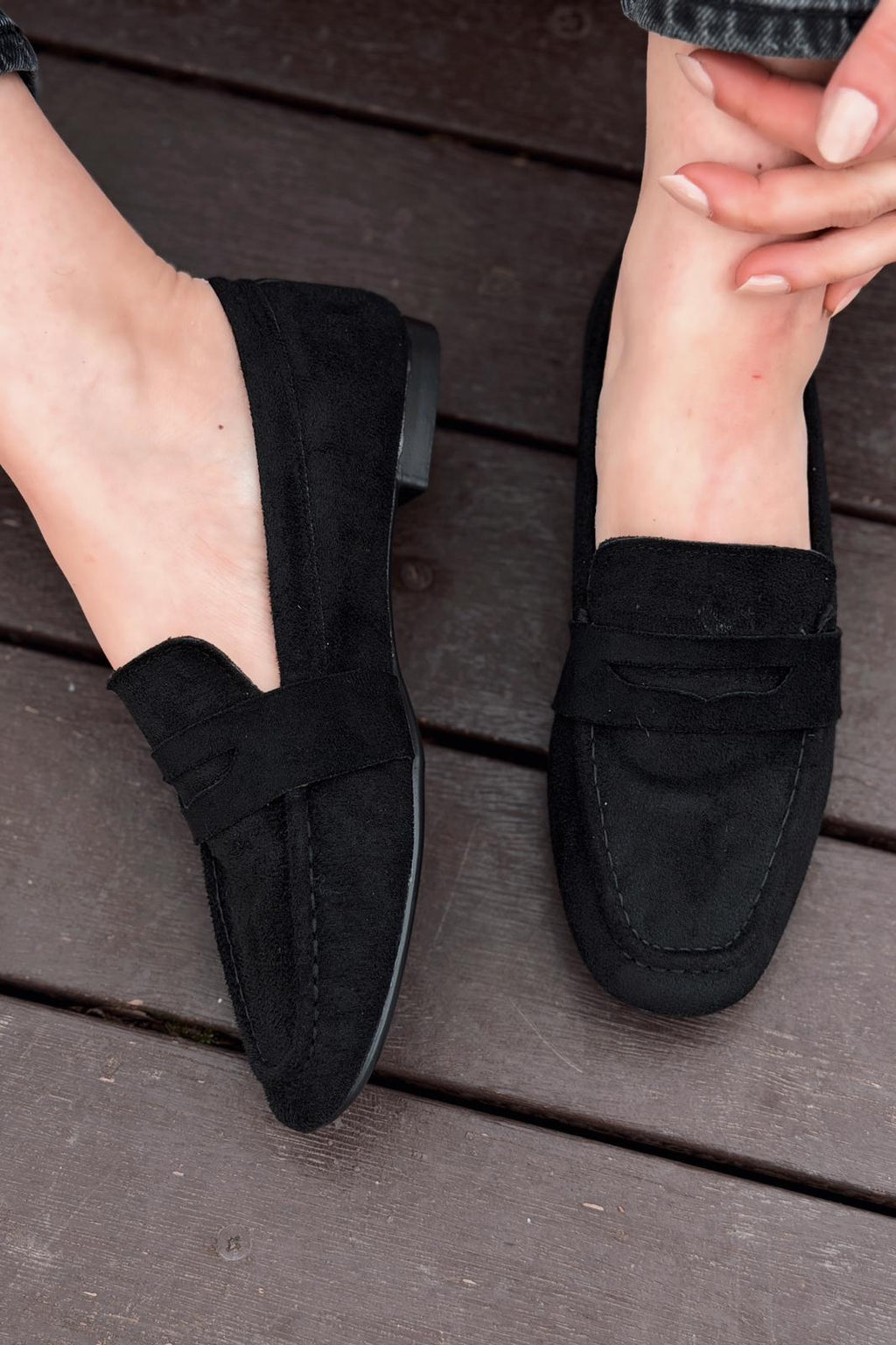 Orvino women's loafer Black suede