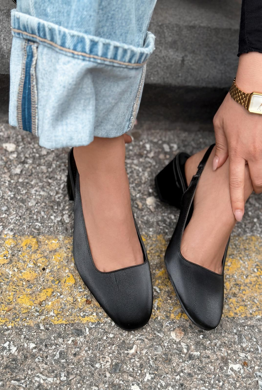 Solen Mary Jane Black Satin Pumps