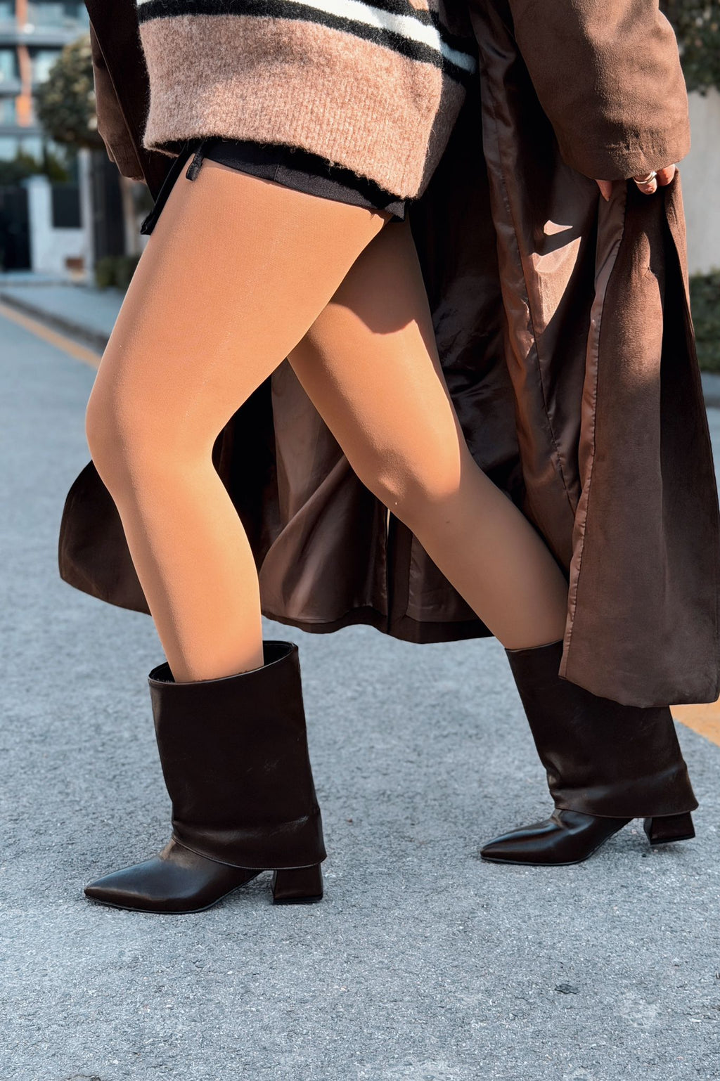 Ovelle Women's Boots Light Brown Patent Faux Leather