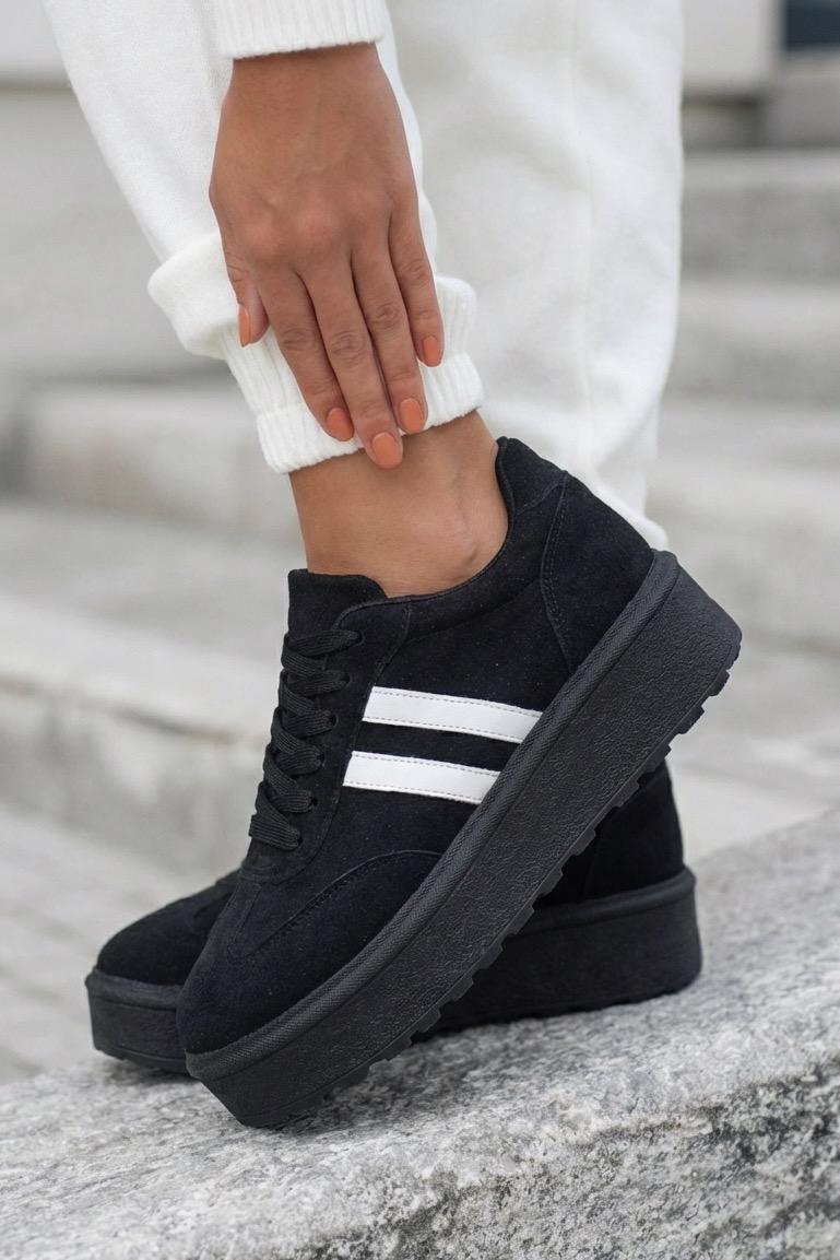 Vireo Black Suede Women's Sneakers