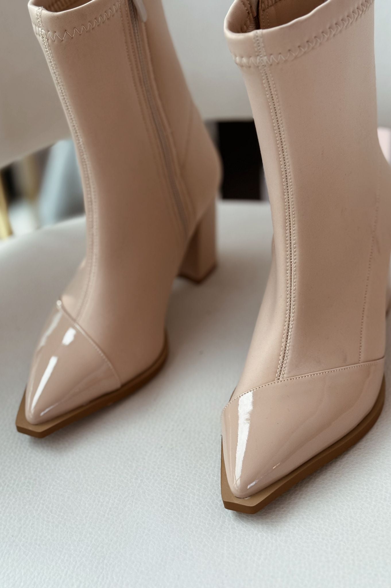 Mivora Stretch Beige Women's Boots
