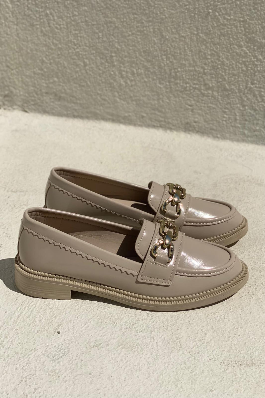 Kasto Beige Patent Faux Leather Women's Loafers