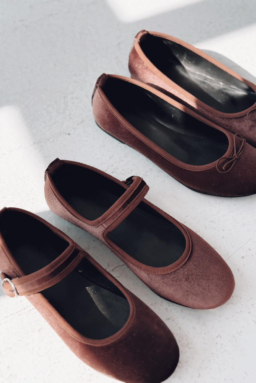 Vosinta Dark Brown Velvet Women's Mary Jane Flats