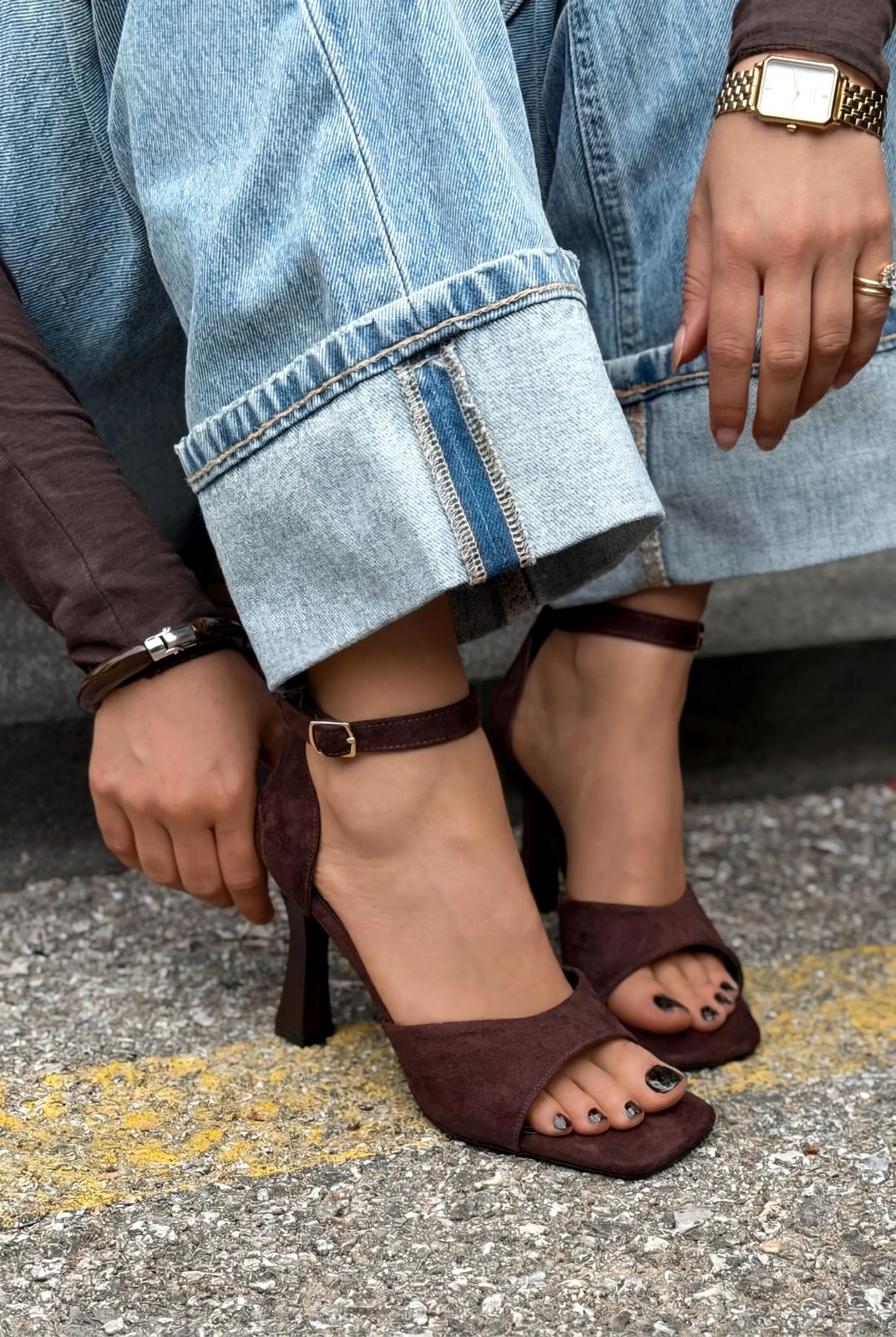 Arnel Light Brown Suede Women's Pumps Sandals