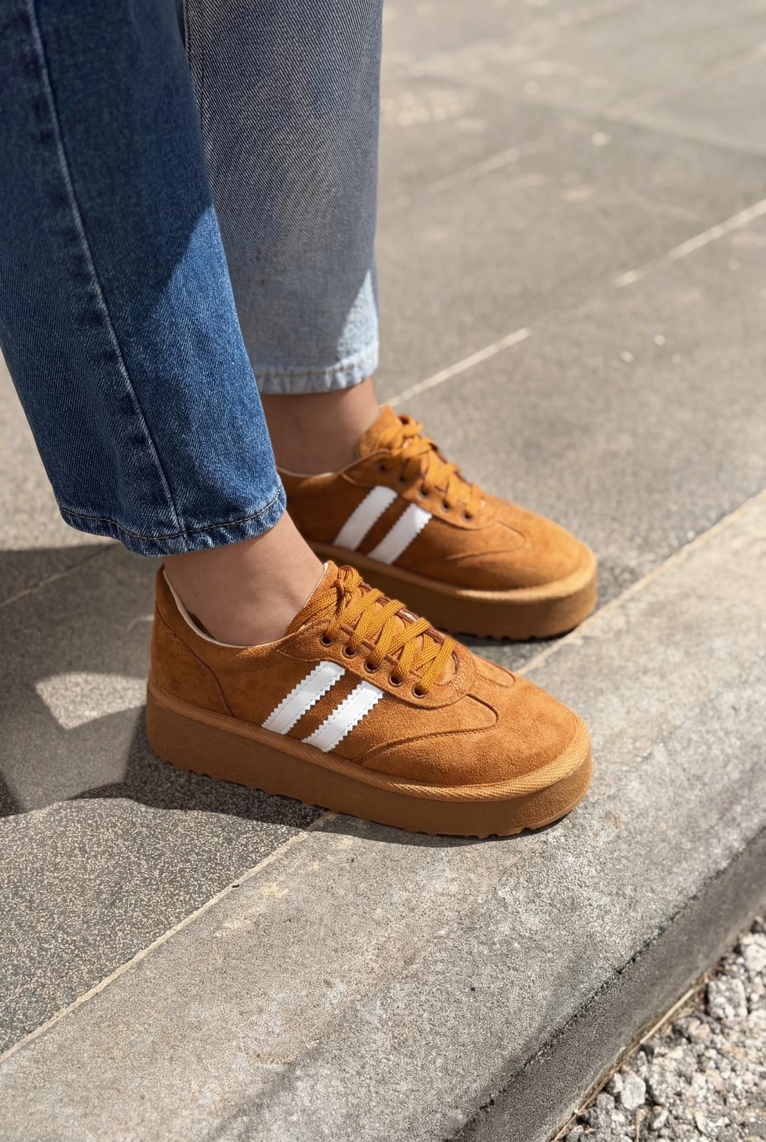 Vireo Taupe Suede Women's Sneakers