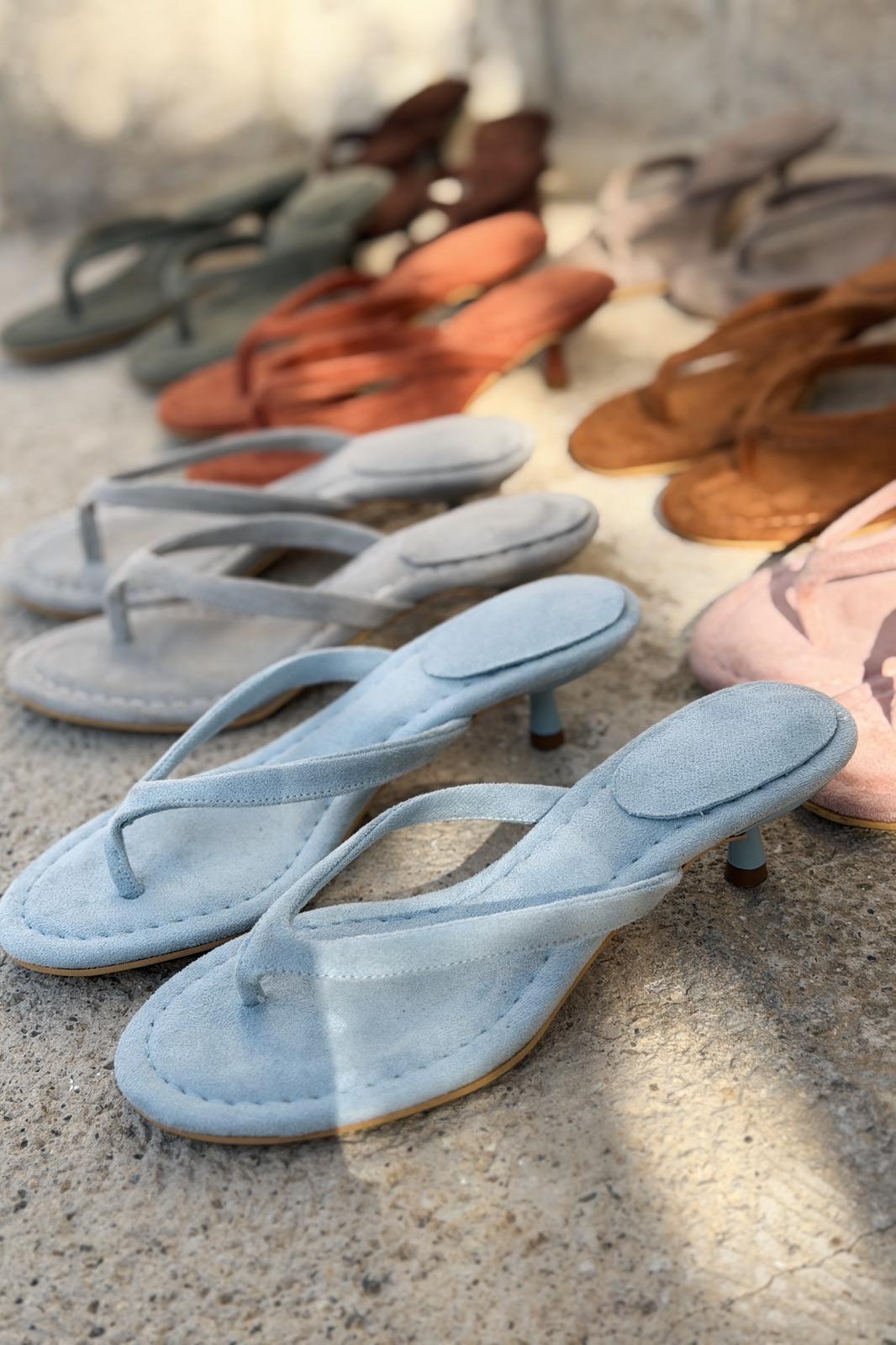 Arlene Taupe Suede Pumps Thong Sandals