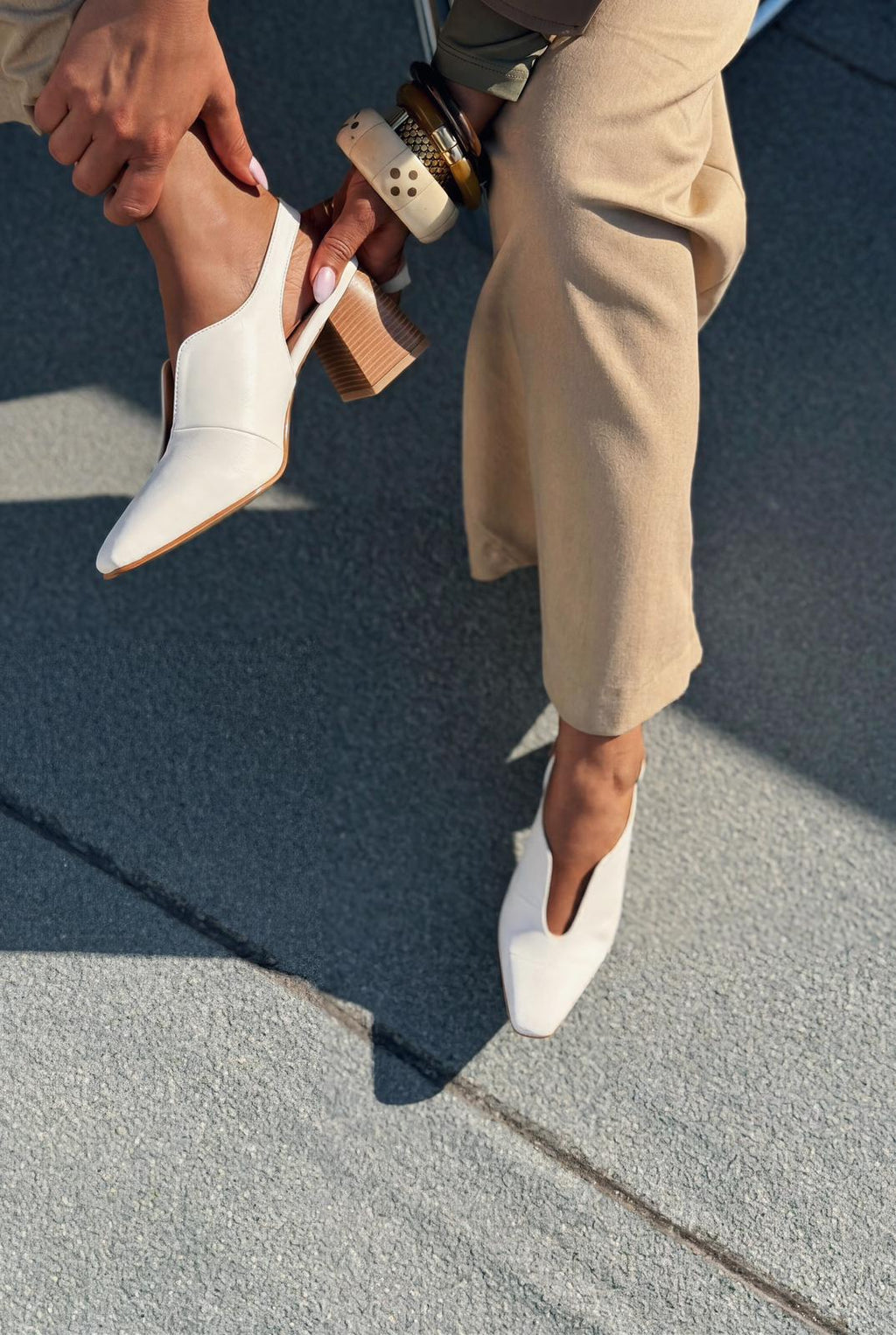 Pelora White Faux Leather Women's Pumps