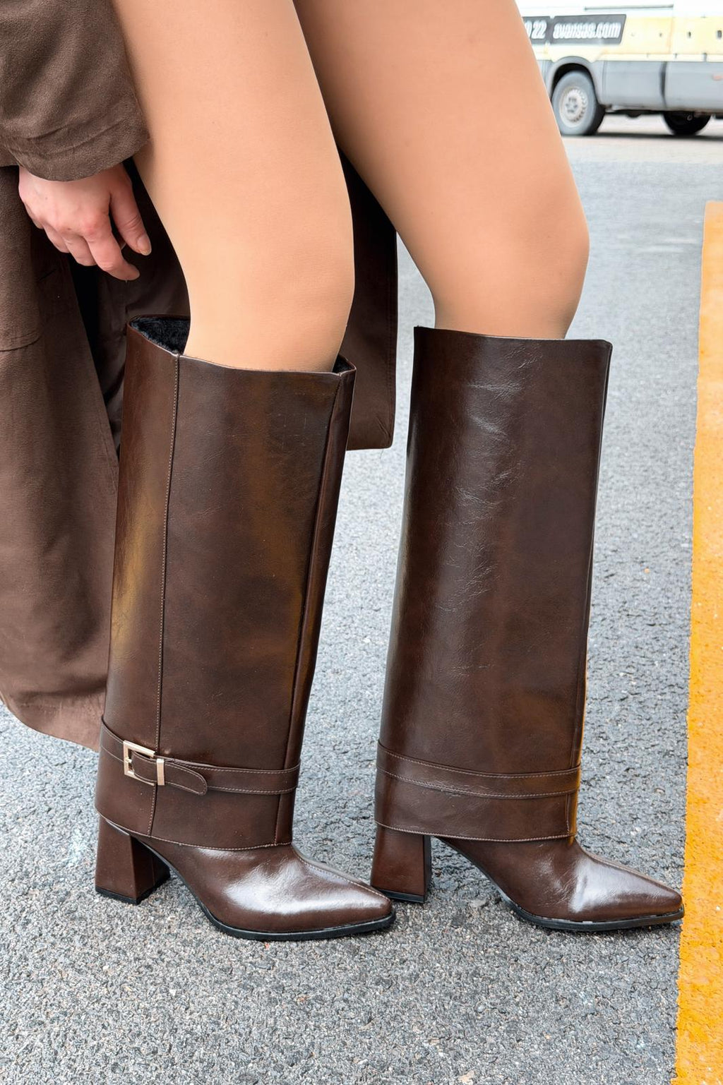 Lorimax Women's Tak-Çıkar Light Brown Patent Faux Leather Boots