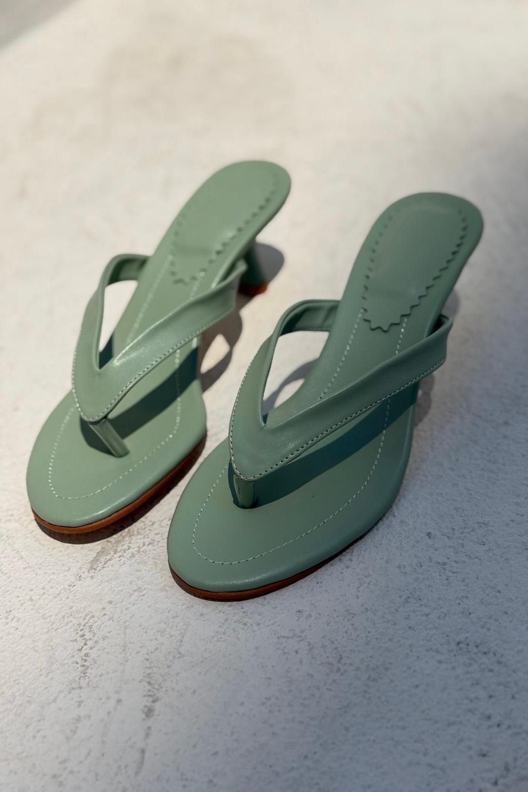 Ponya Mint Green Faux Leather Pumps