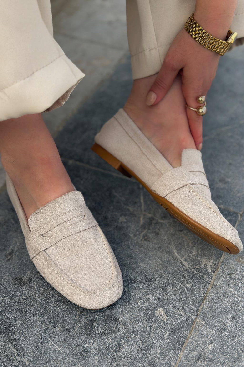 Orvino Women's Loafer Beige Suede
