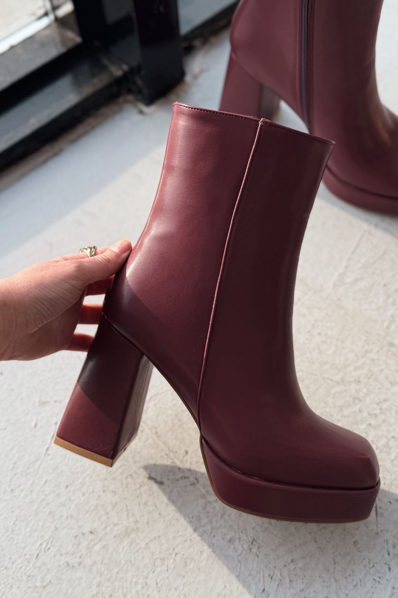 Rivoks Burgundy Faux Leather Platform Pumps Boots
