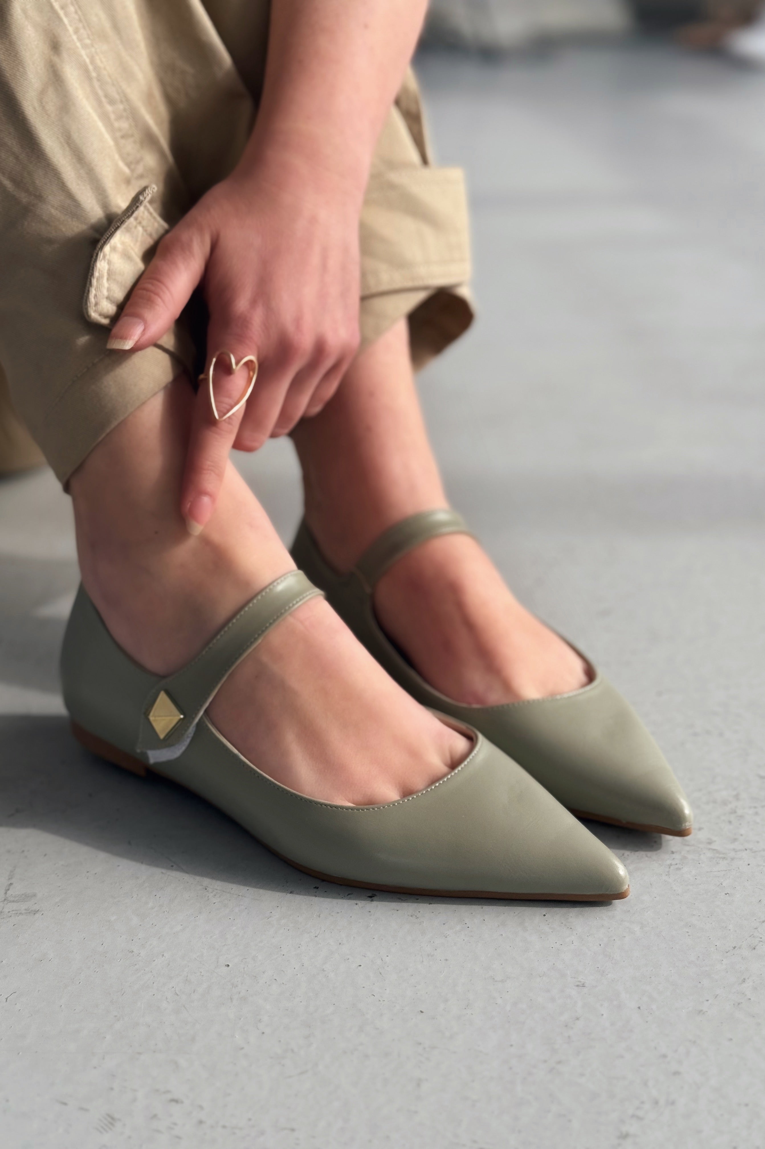 Brano Mint Green Faux Leather Women's Pointed Toe Flats