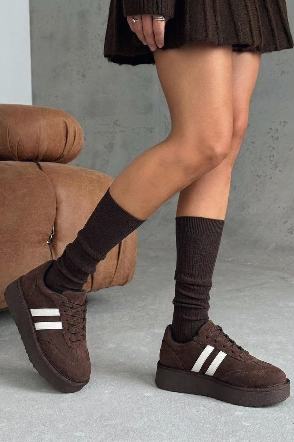 Vireo Dark Brown Suede Women's Sneakers