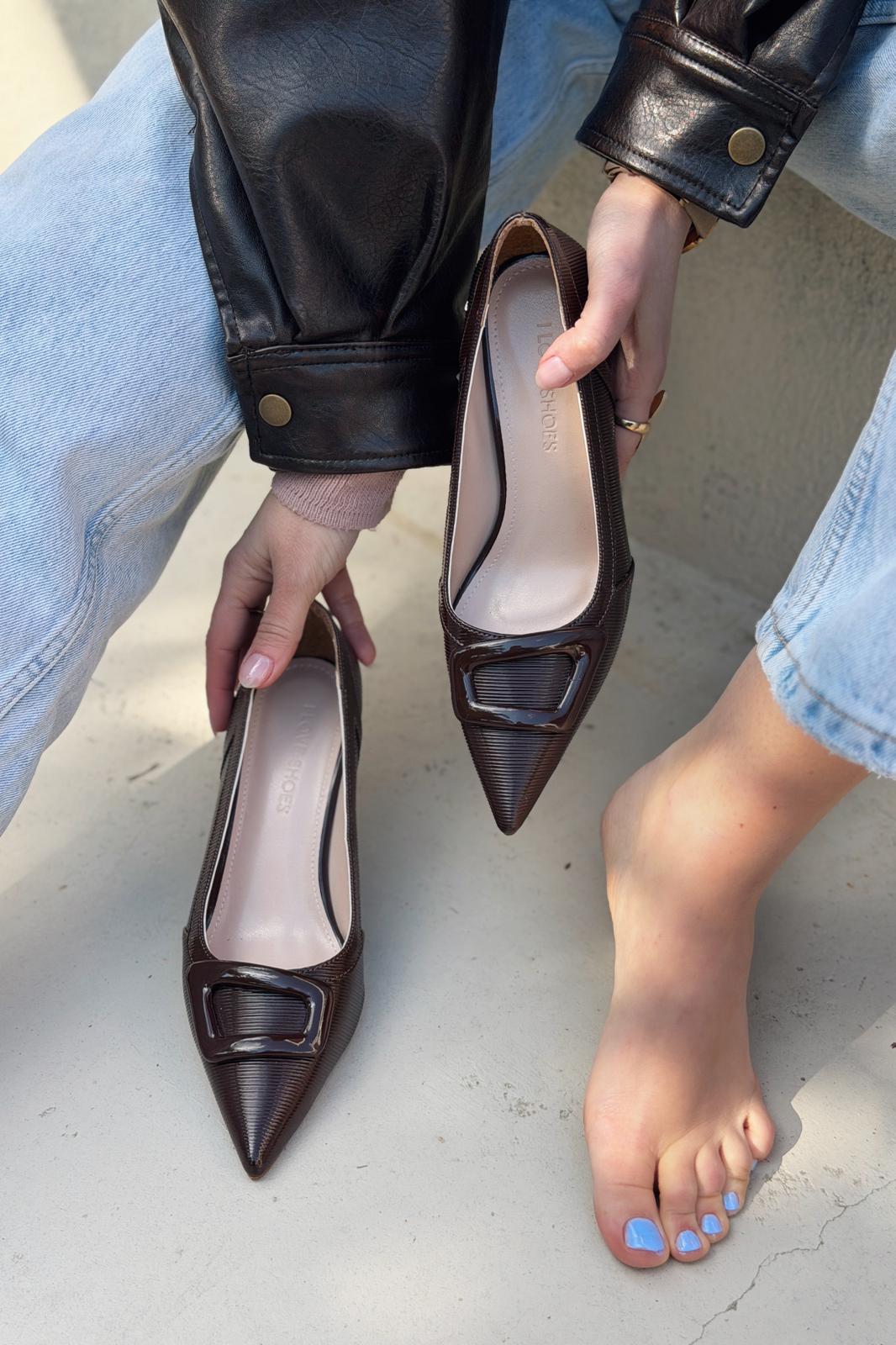 Finrel Light Brown Patent Faux Leather Women's Stilettos