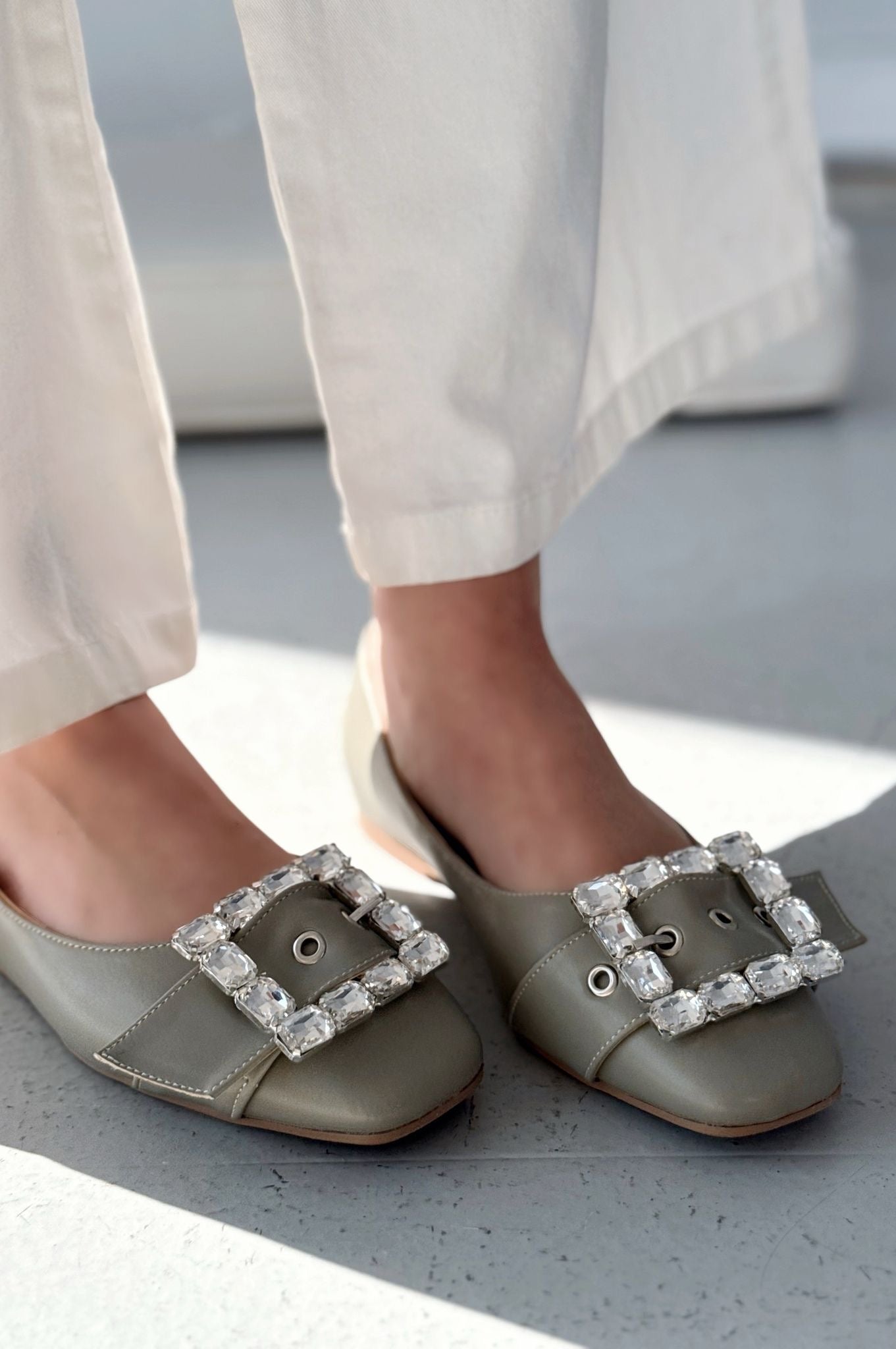 Woned Mint Green Faux Leather Crystal Women's Flats