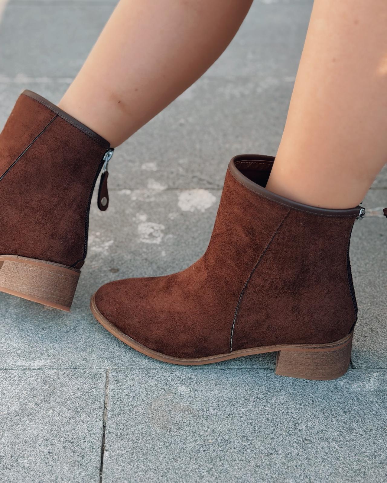 Olvara Brown Suede Women's Pumps Boots