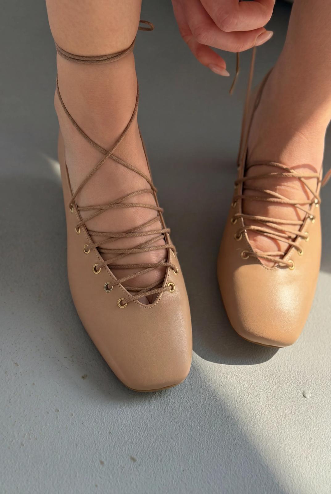 Sernis Nude Faux Leather Women's Pumps