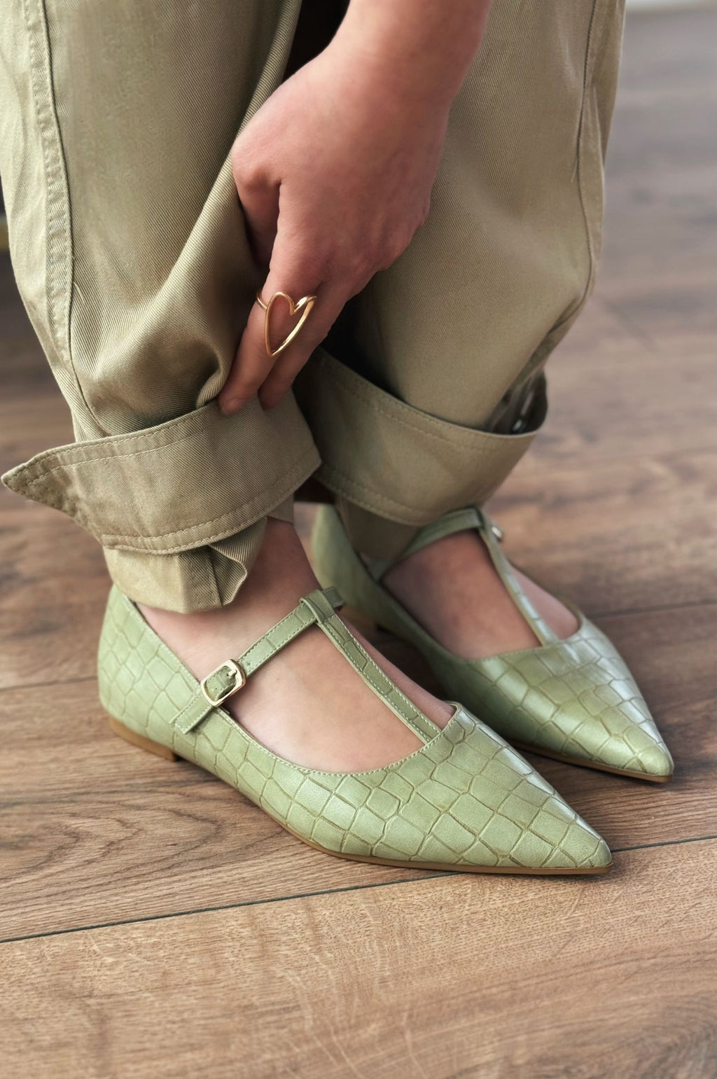 Cormel Mint Faux Leather Croc Detail Women's Pumps