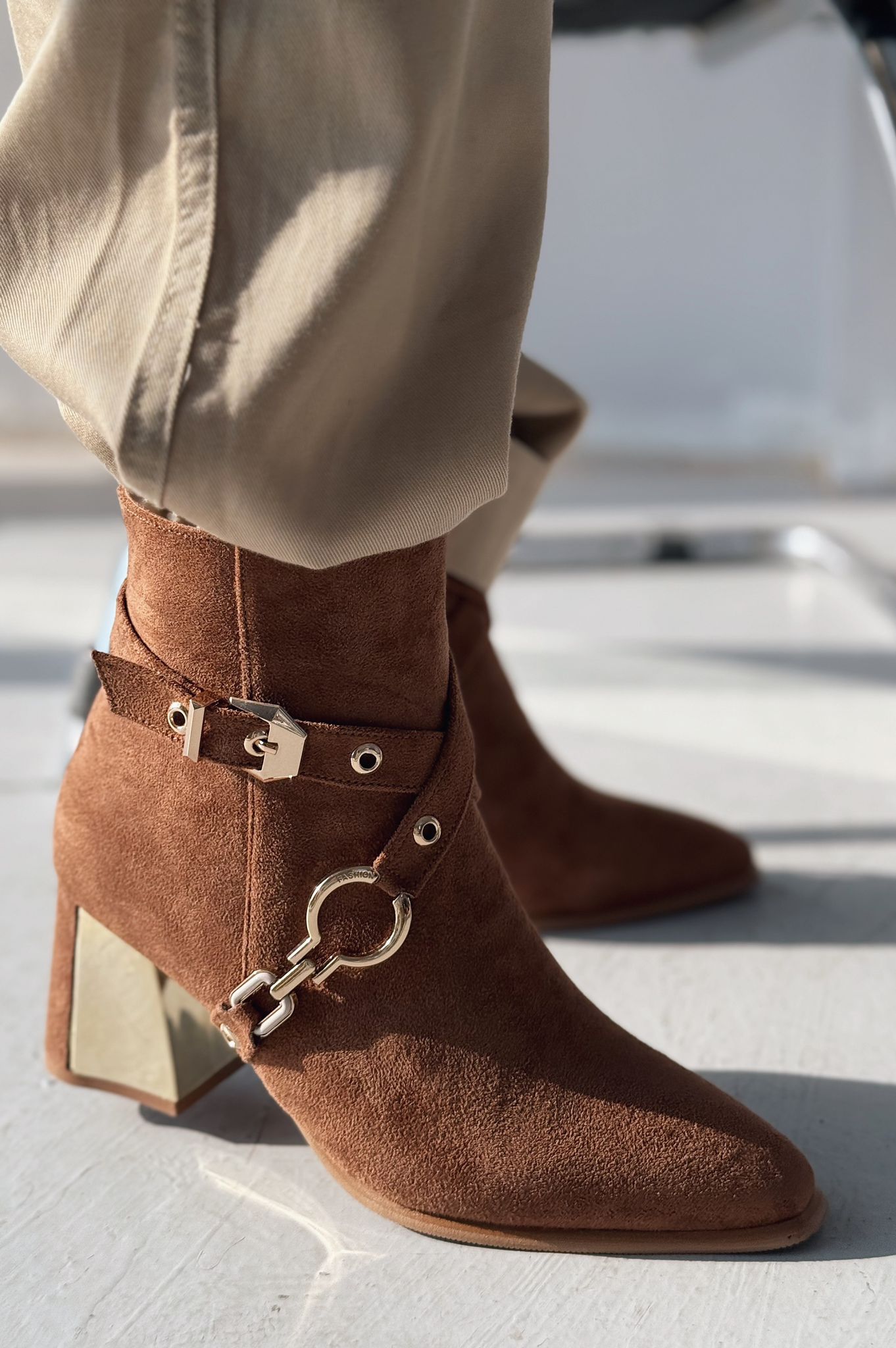 Ednaw Suede Buckle Detail Tan Pumps Boots