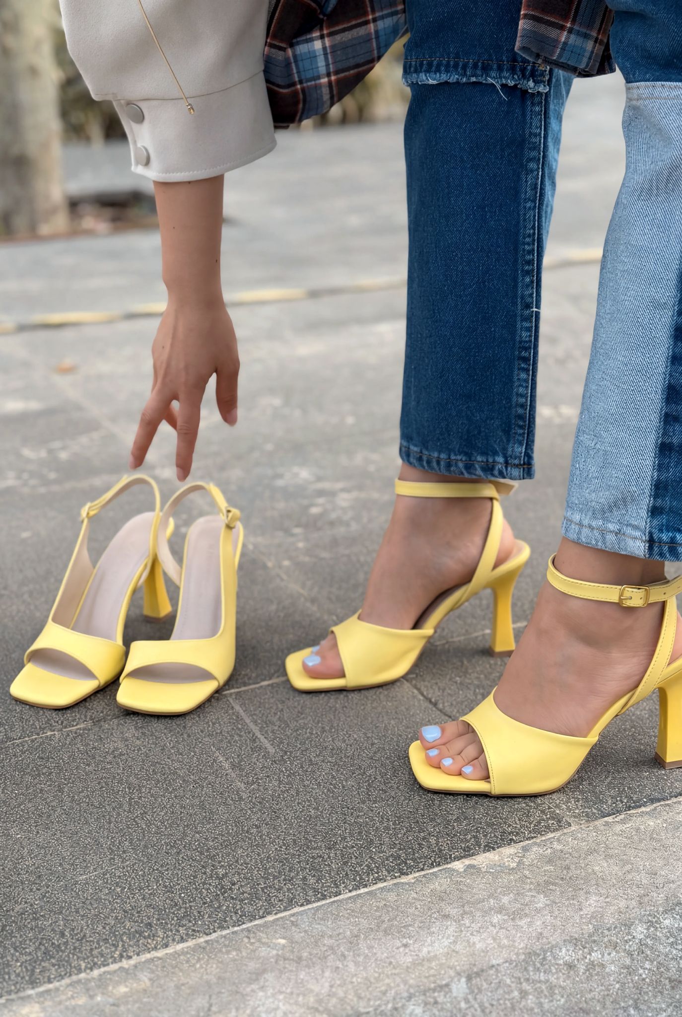 Solvion Yellow Faux Leather Women's Pumps Sandals
