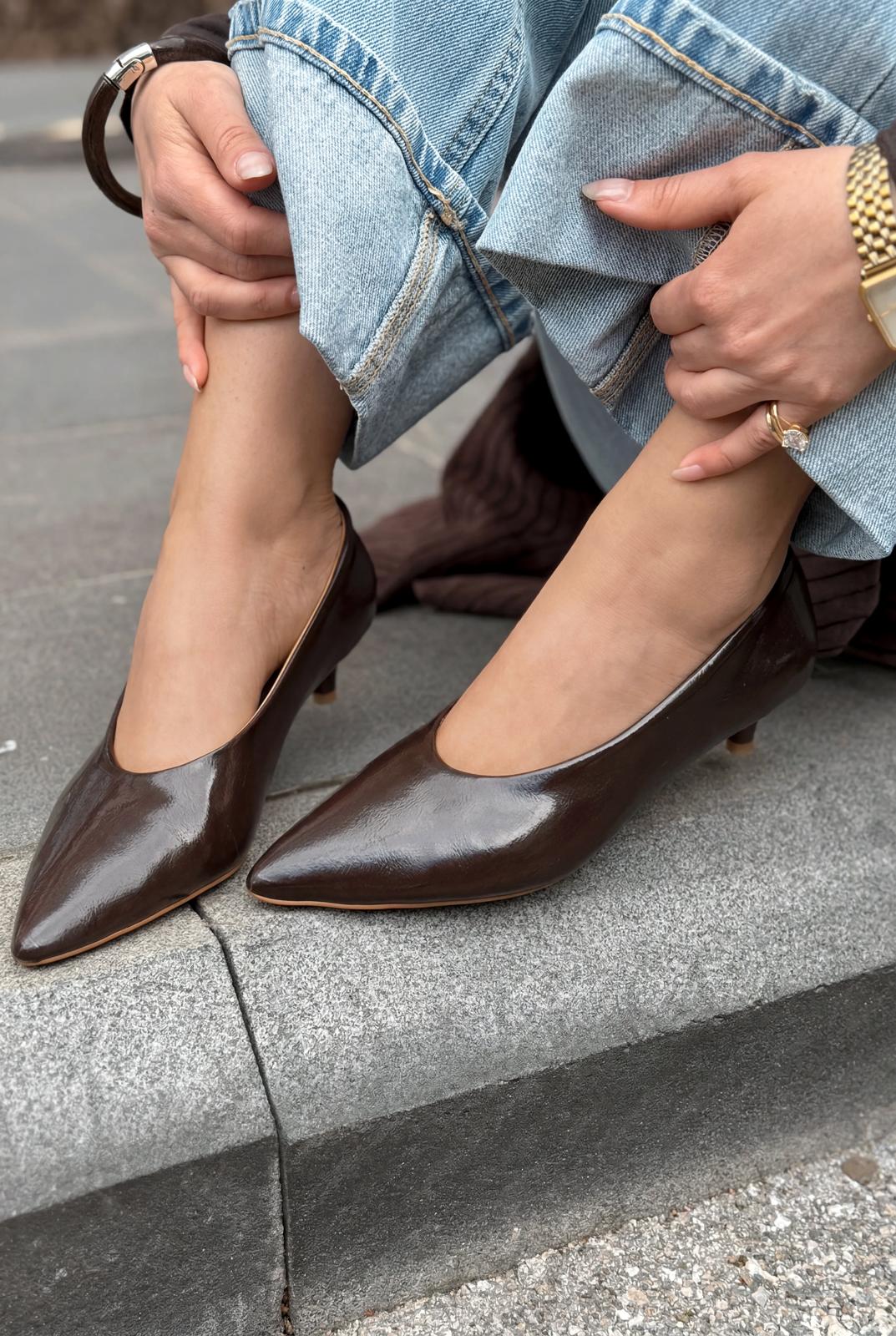 Seranis Light Brown Crinkle Patent Leather Stilettos