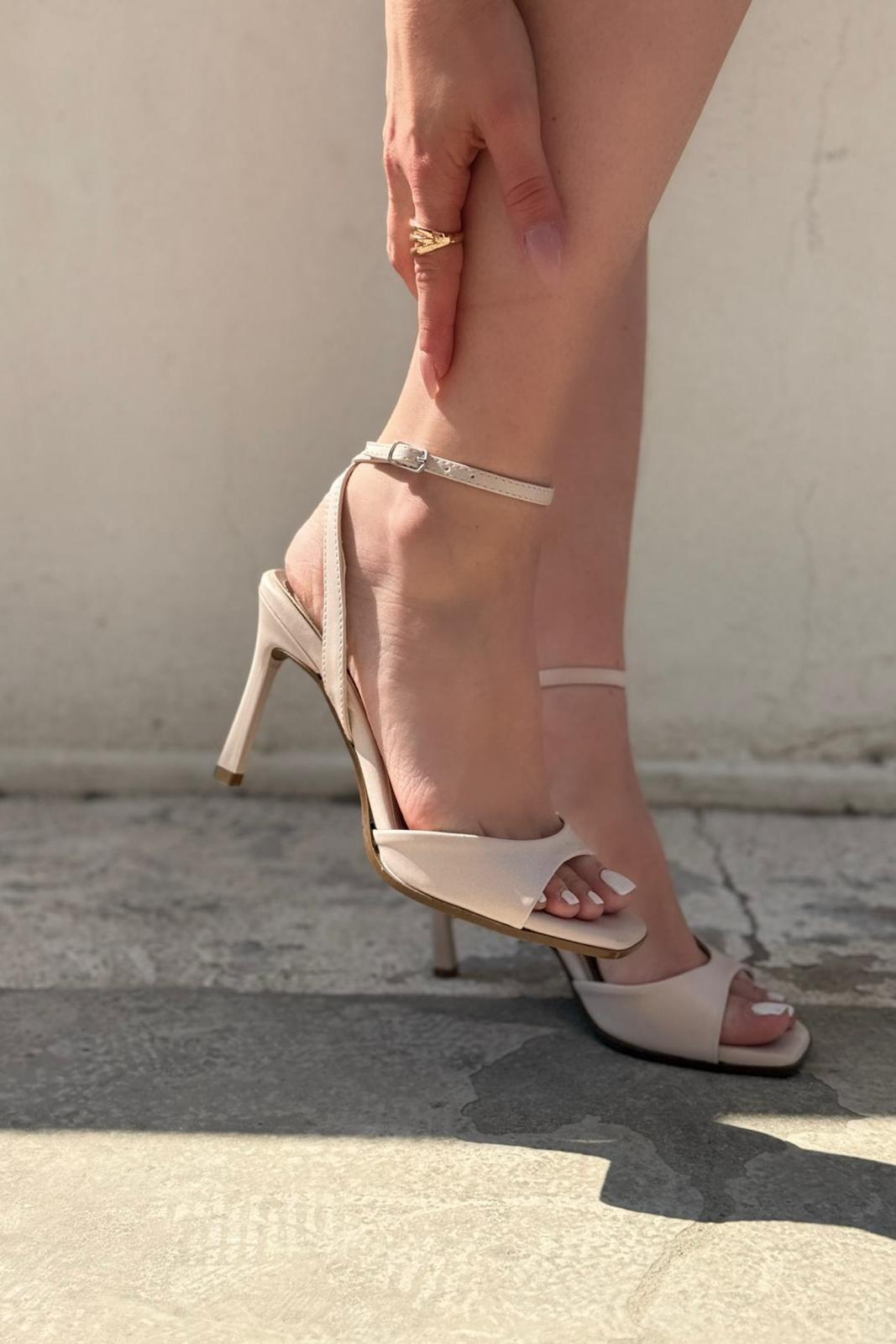 Elvona Beige Faux Leather Women's Pumps Sandals