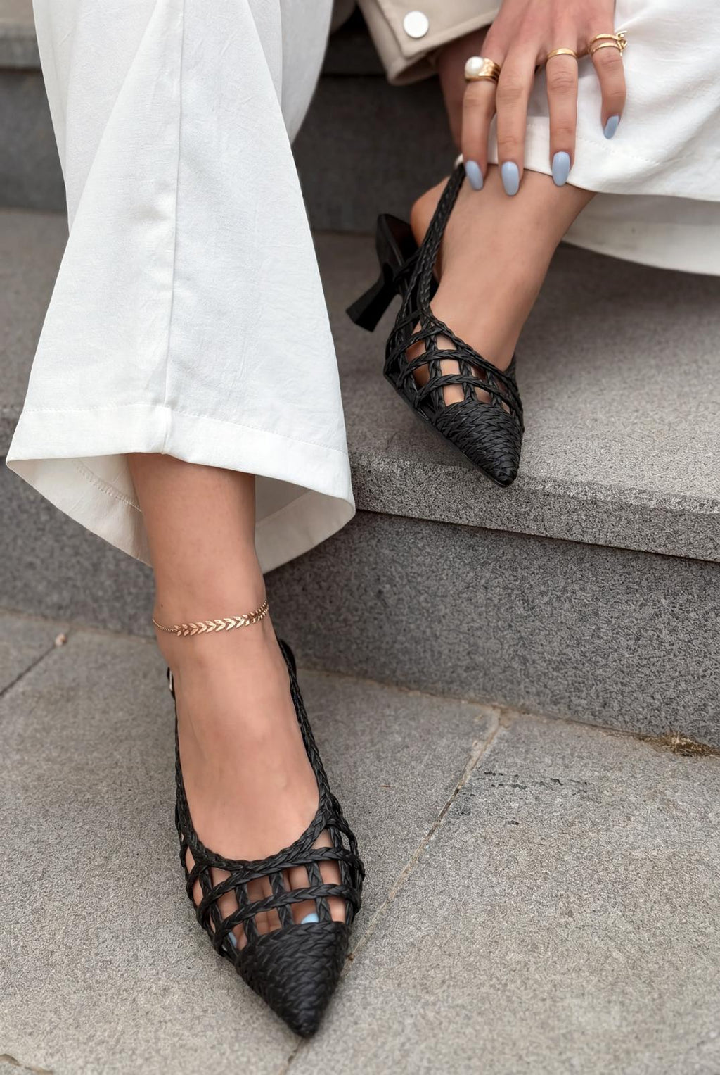 Zelya Black Faux Leather Women's Pumps