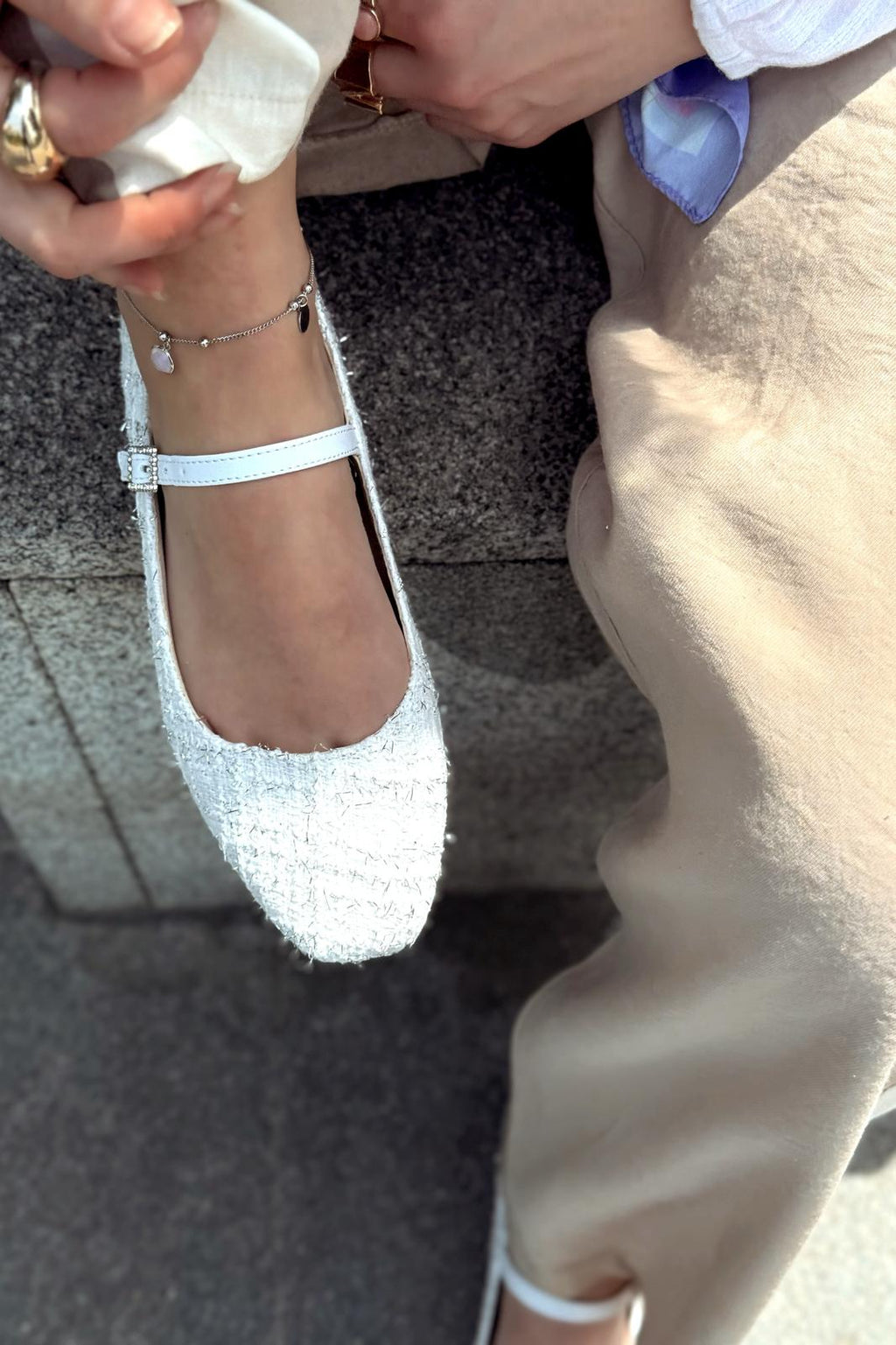 Edwons White Tweed Pattern Women's Flats