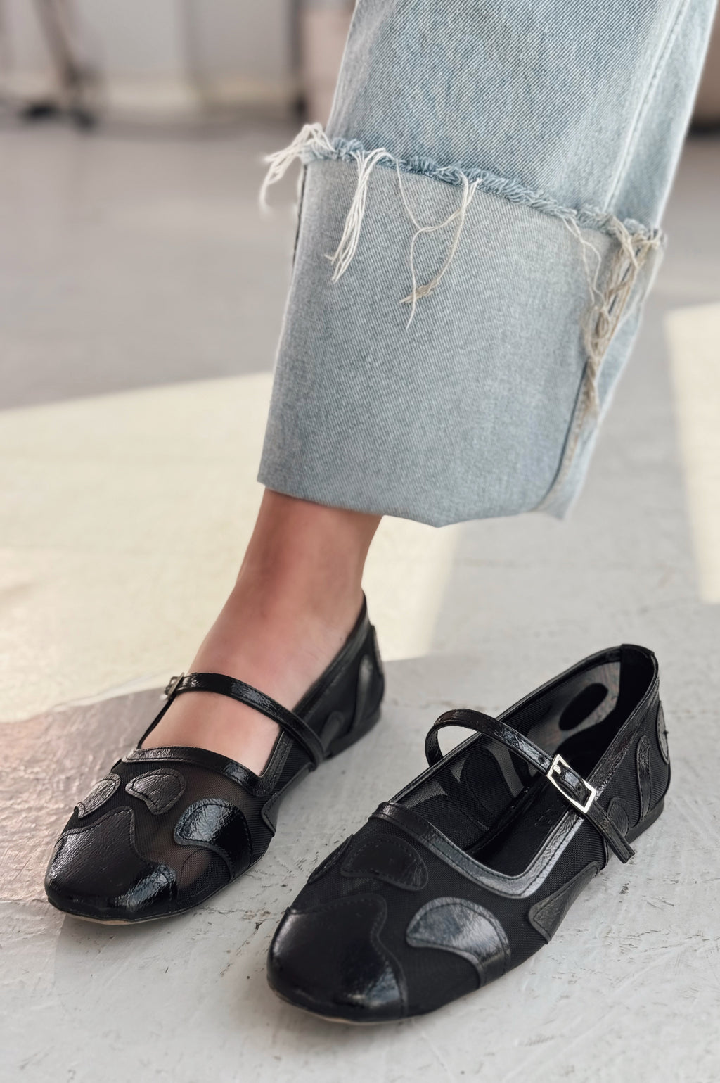Sartil Metallic Black Tulle Embroidered Women's Flats