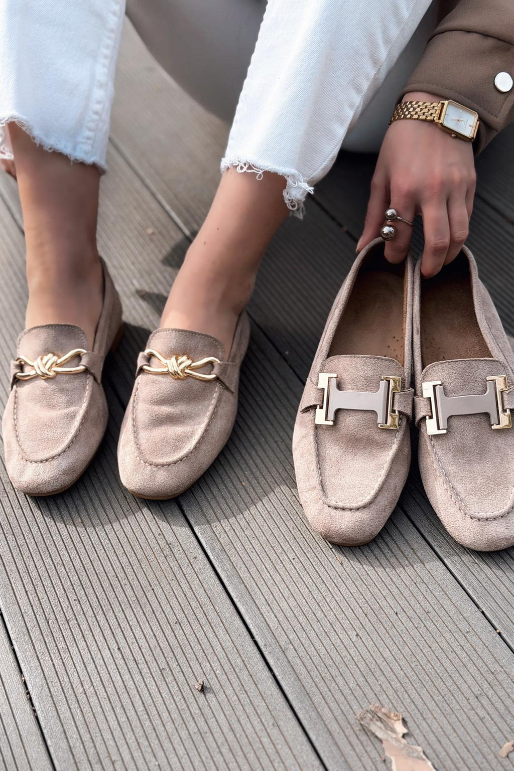 Avelis Women's Loafers Beige Suede Bow Detail