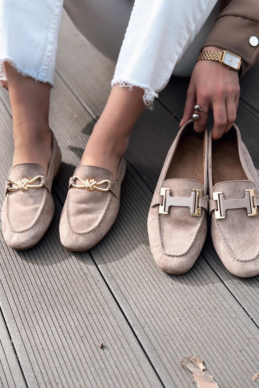 Avelis Women's Loafers Beige Suede Bow Detail