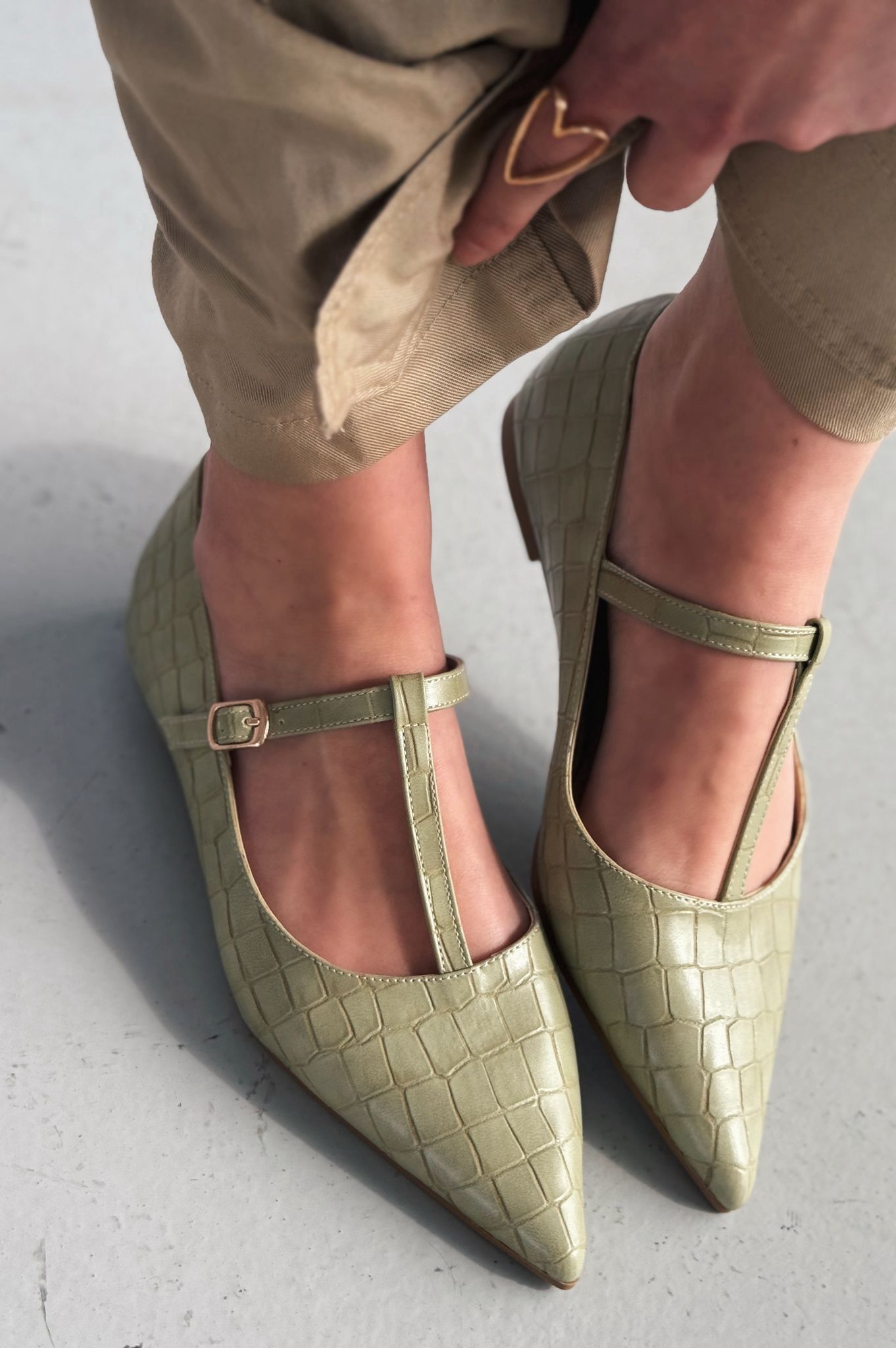 Cormel Mint Faux Leather Croc Detail Women's Pumps
