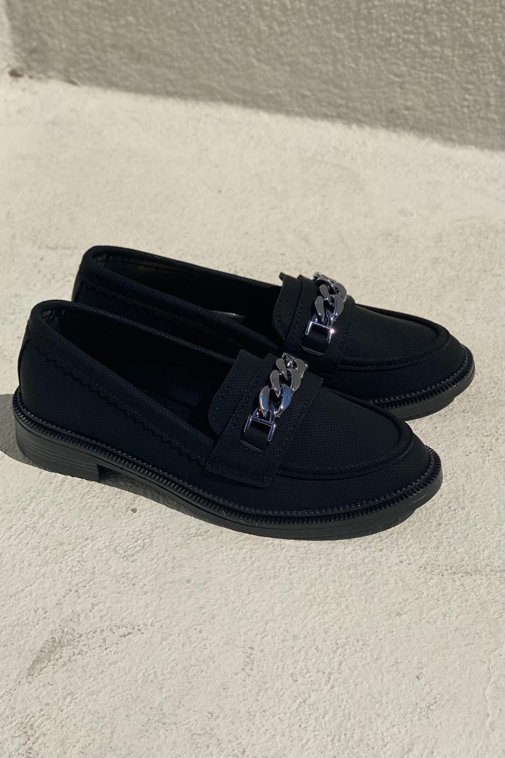 Entra Black Nubuck Women's Loafers