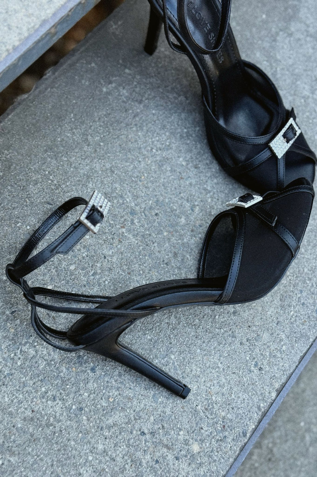 Rendasa Black Faux Leather Women's Pumps