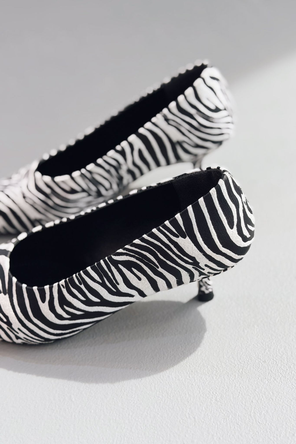 Molven White Faux Leather Women's Stilettos