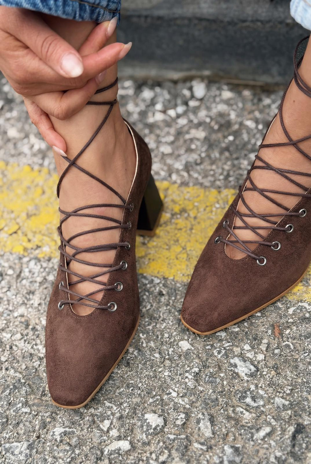 Temora Dark Brown Suede Women's Pumps