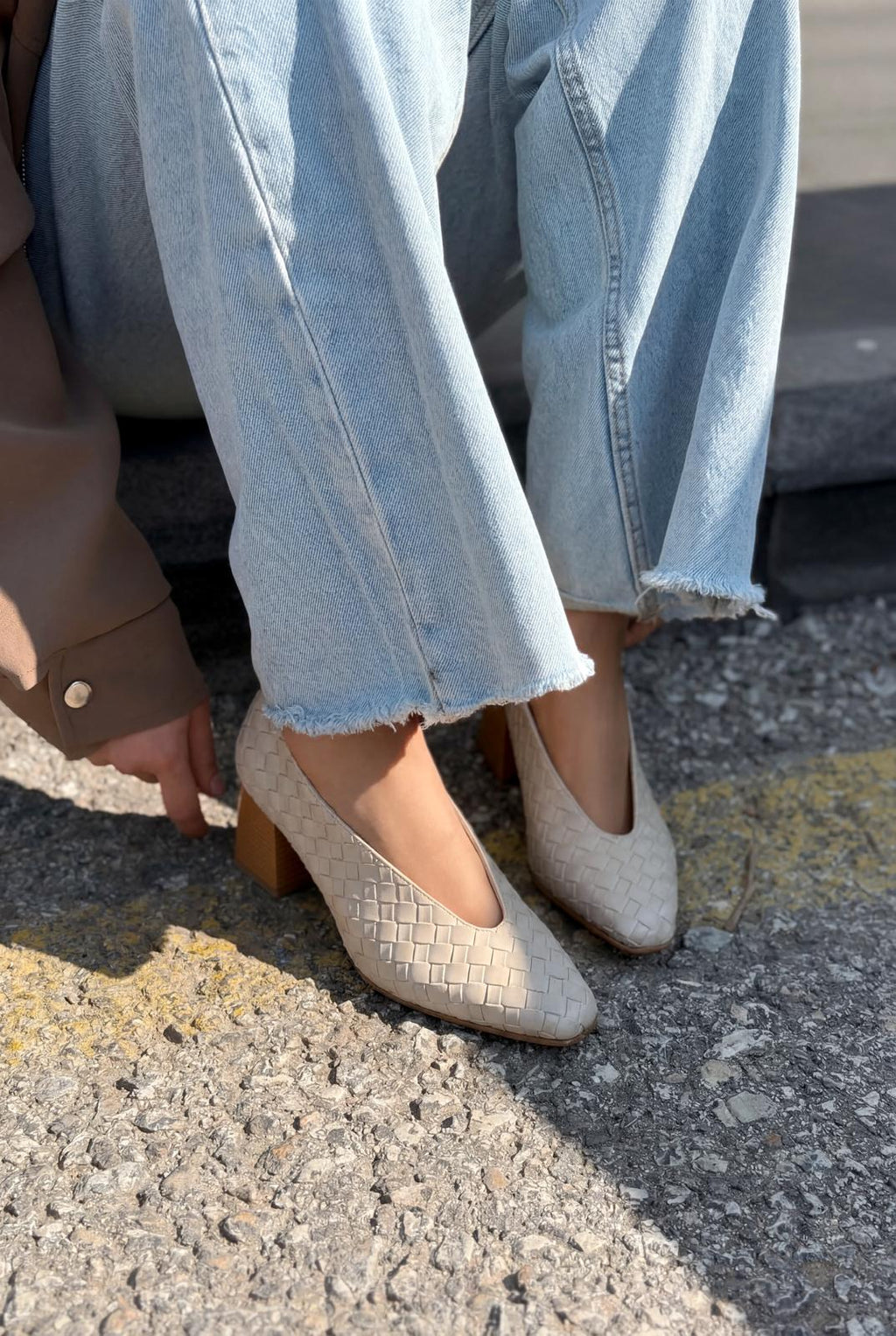 Torben Beige Faux Leather Woven Women's Pumps