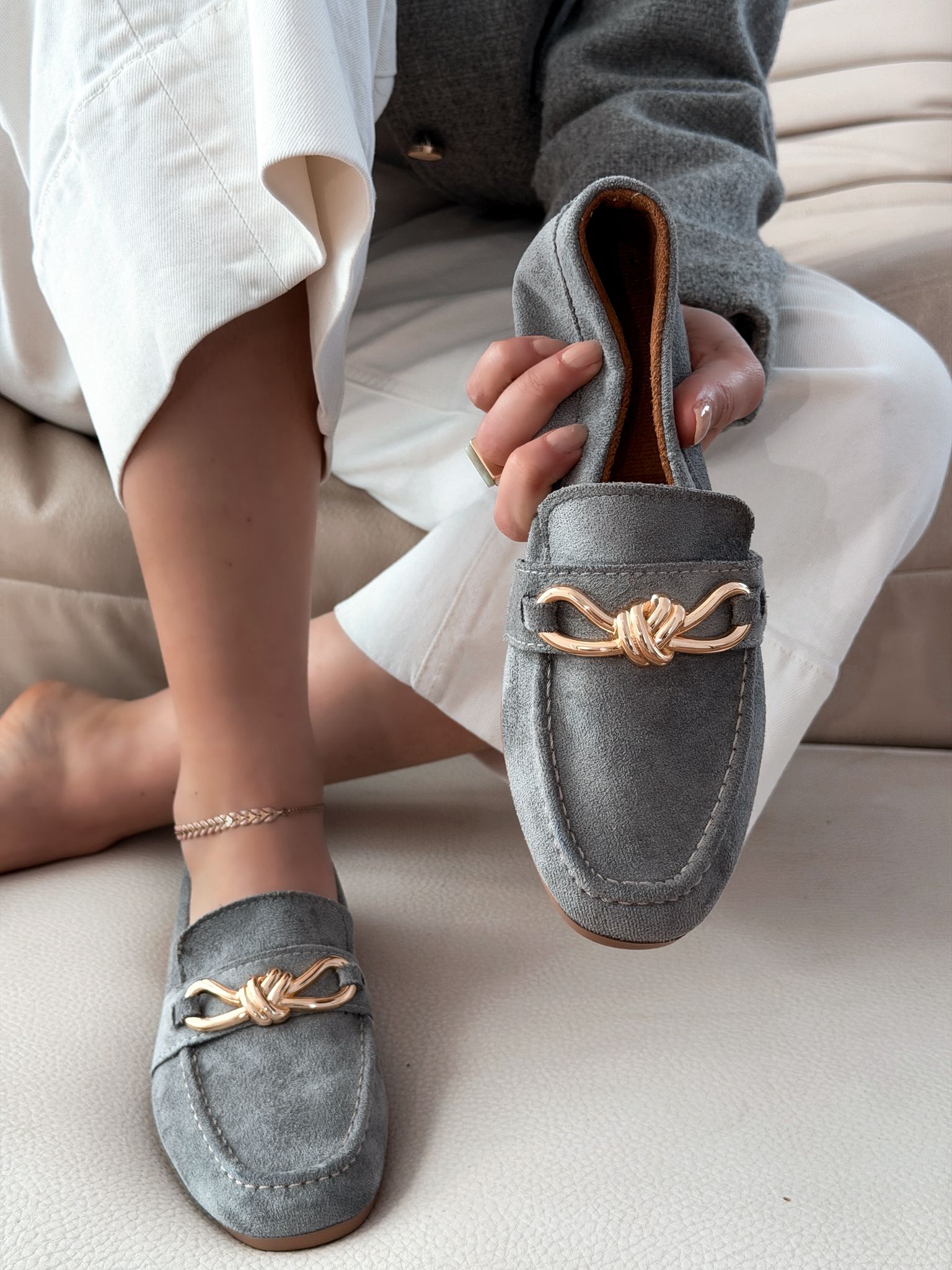 Avelis Grey Suede Bow Detail Women's Loafers
