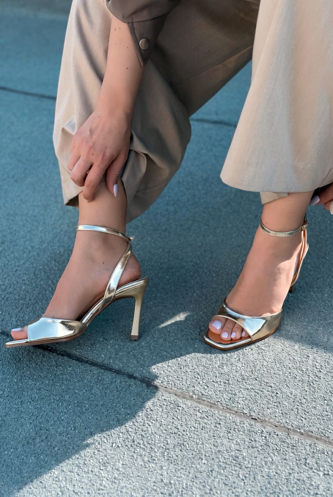 Elvona Gold Patent Faux Leather Women's Pumps