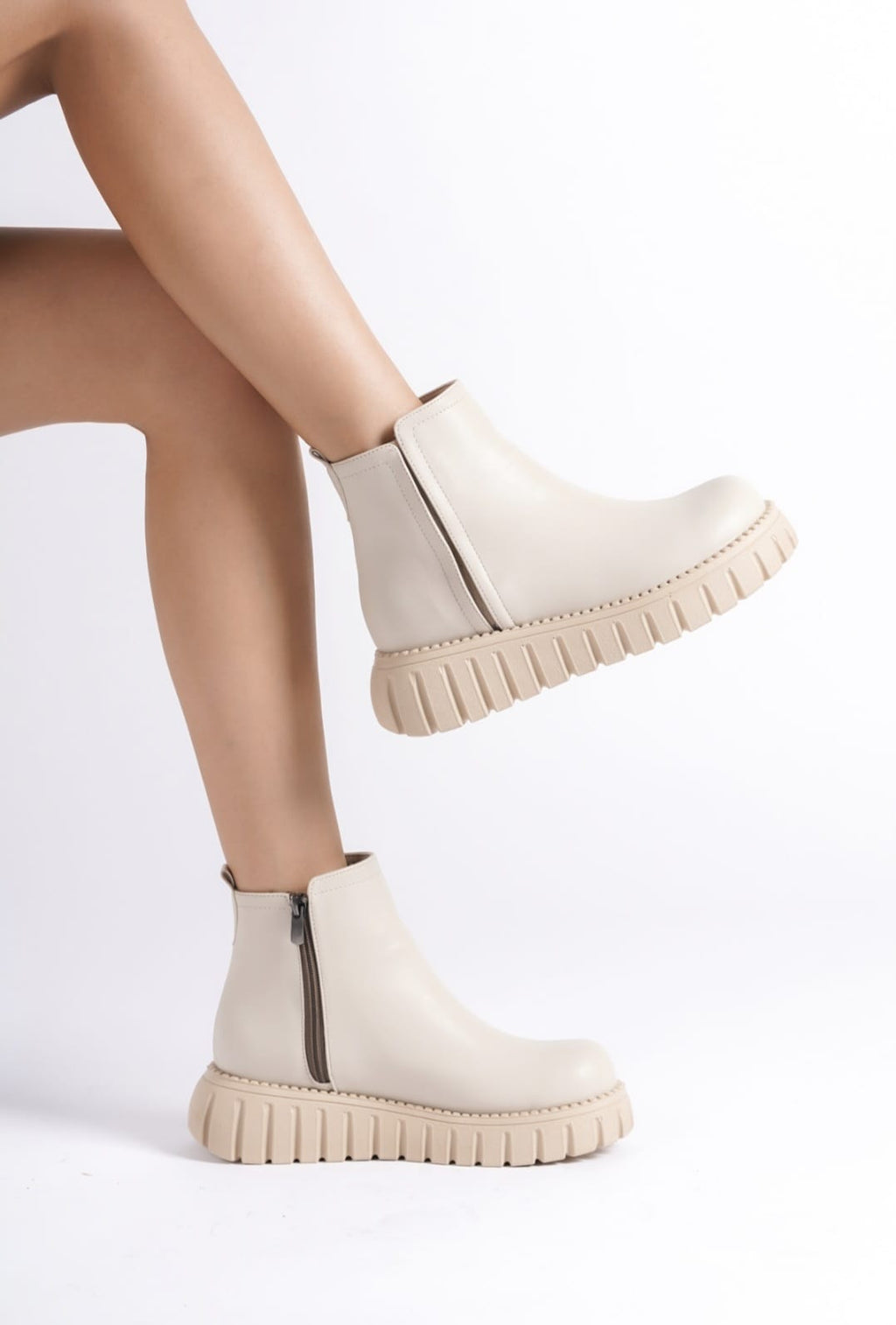 Velarise Women's Boots Beige Faux Leather