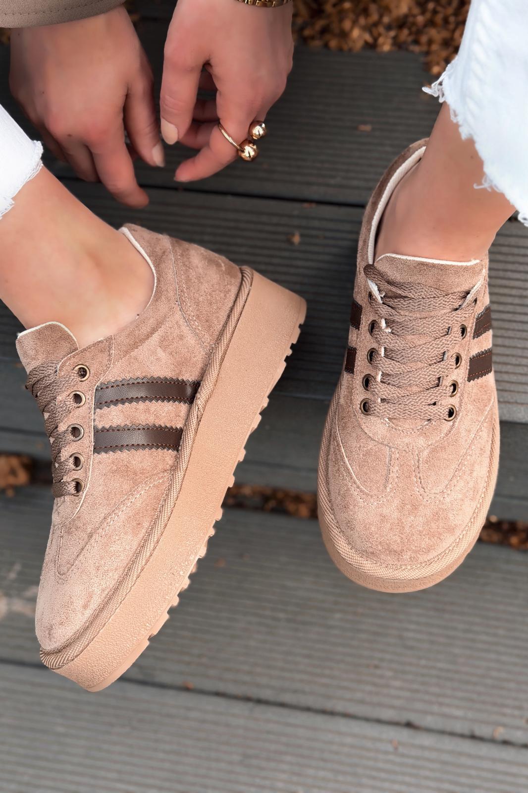 Vireo Camel Suede Women's Sneakers