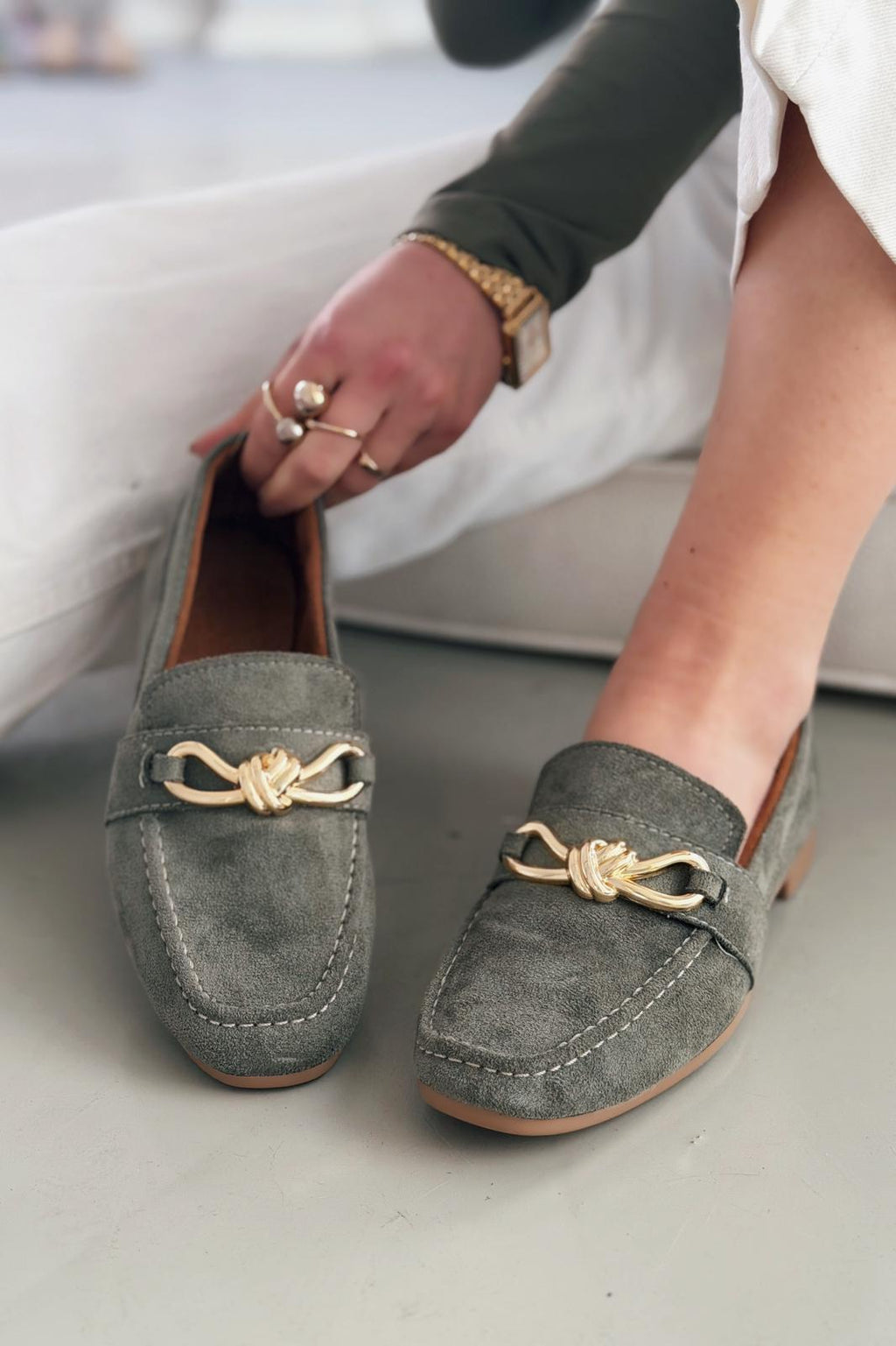 Avelis Khaki Suede Bow Detail Women's Loafers
